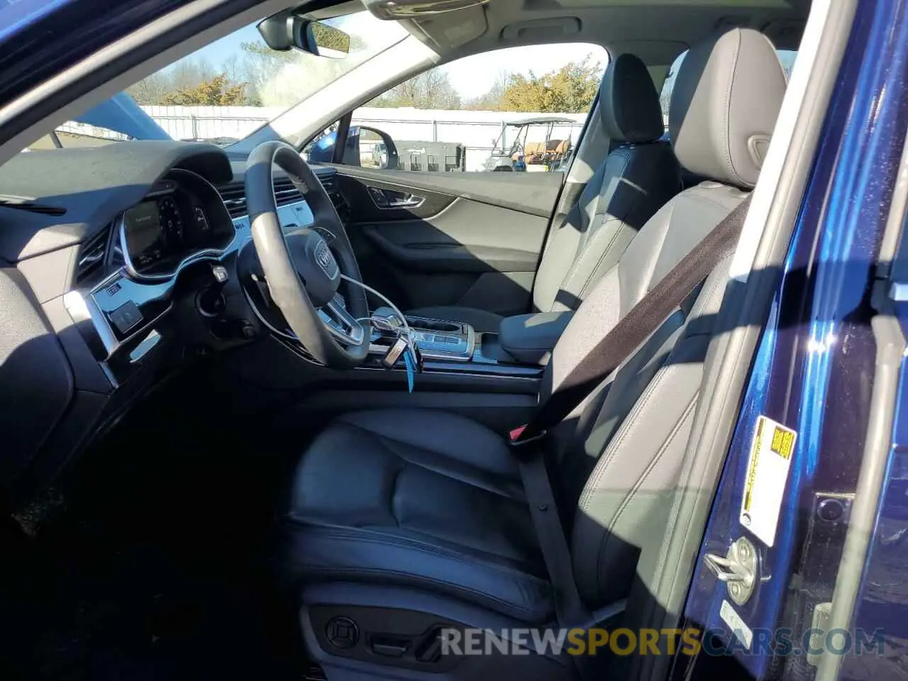7 Photograph of a damaged car WA1LXBF71ND011558 AUDI Q7 2022
