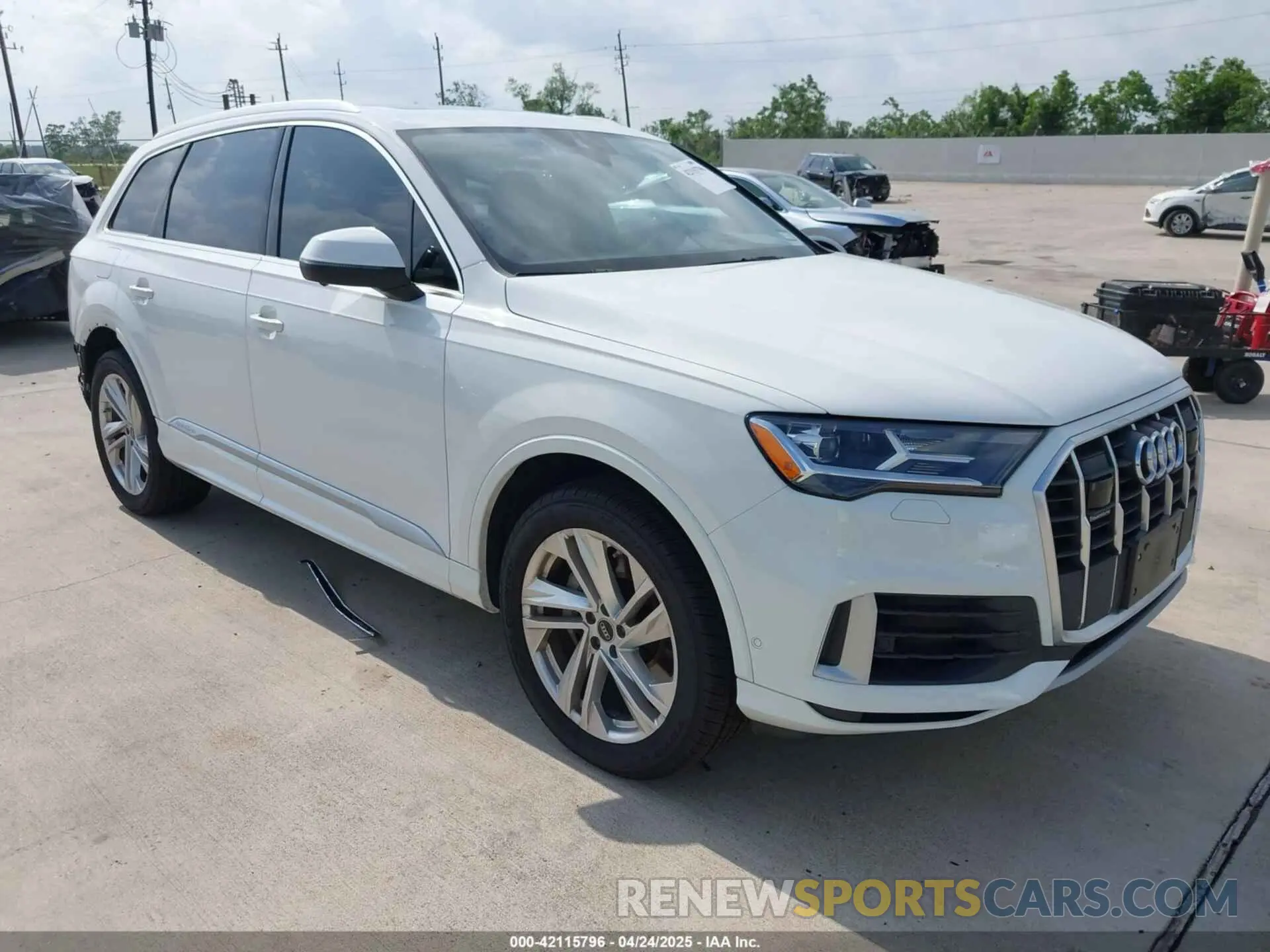 1 Photograph of a damaged car WA1LXBF71ND020244 AUDI Q7 2022