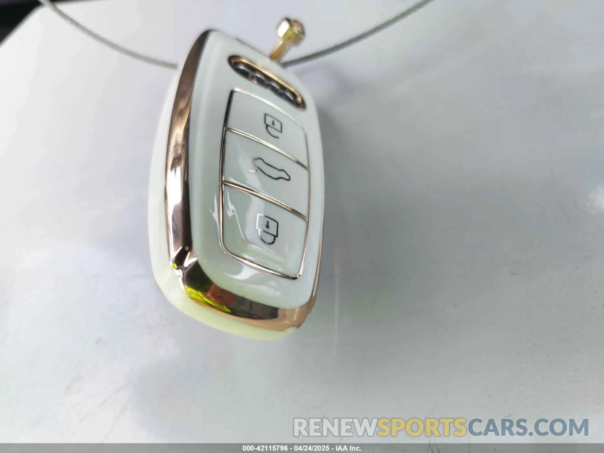11 Photograph of a damaged car WA1LXBF71ND020244 AUDI Q7 2022