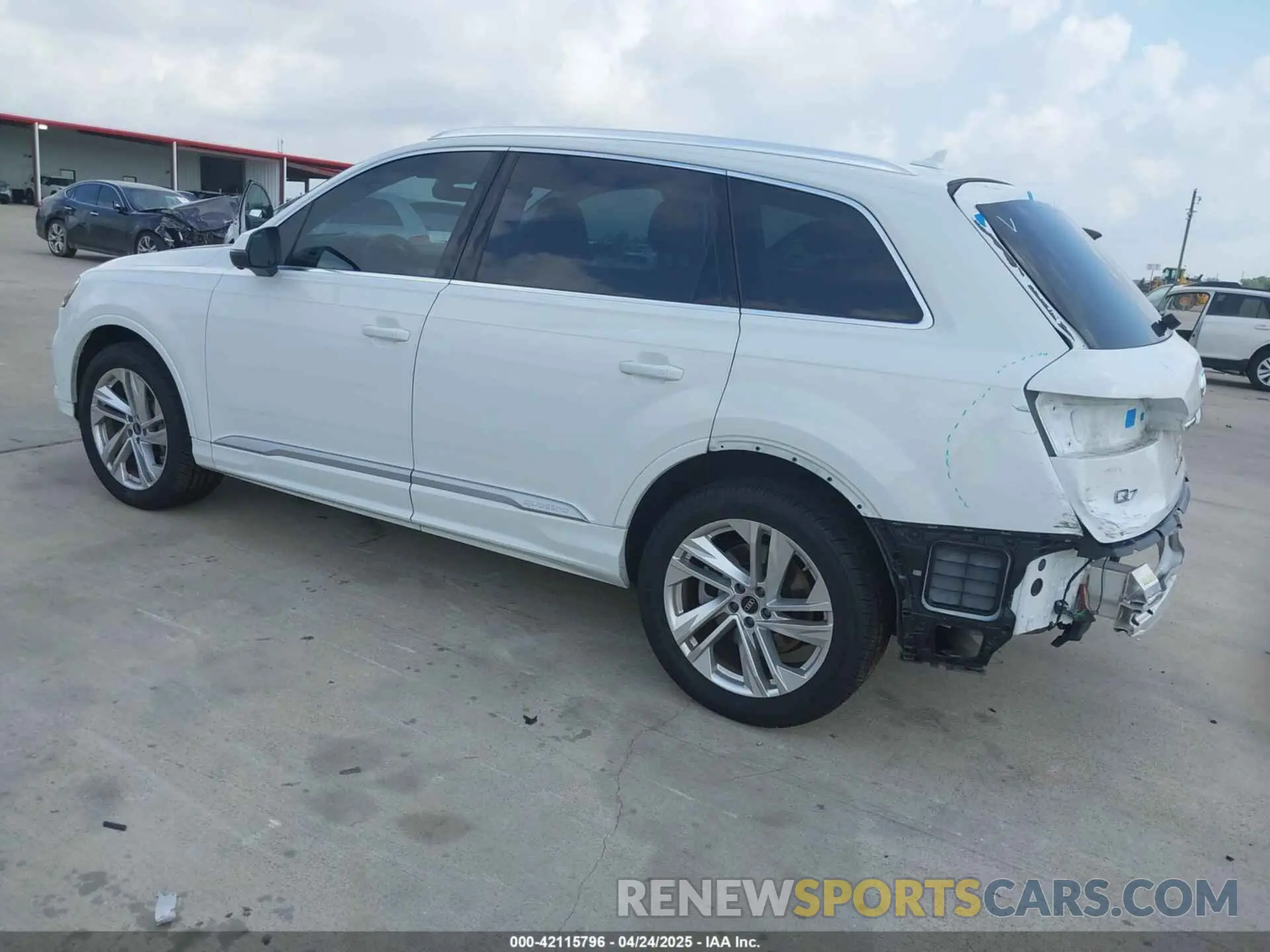3 Photograph of a damaged car WA1LXBF71ND020244 AUDI Q7 2022
