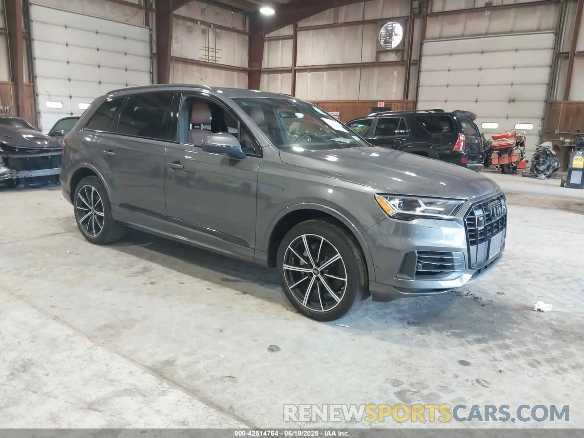 1 Photograph of a damaged car WA1LXBF72ND008409 AUDI Q7 2022