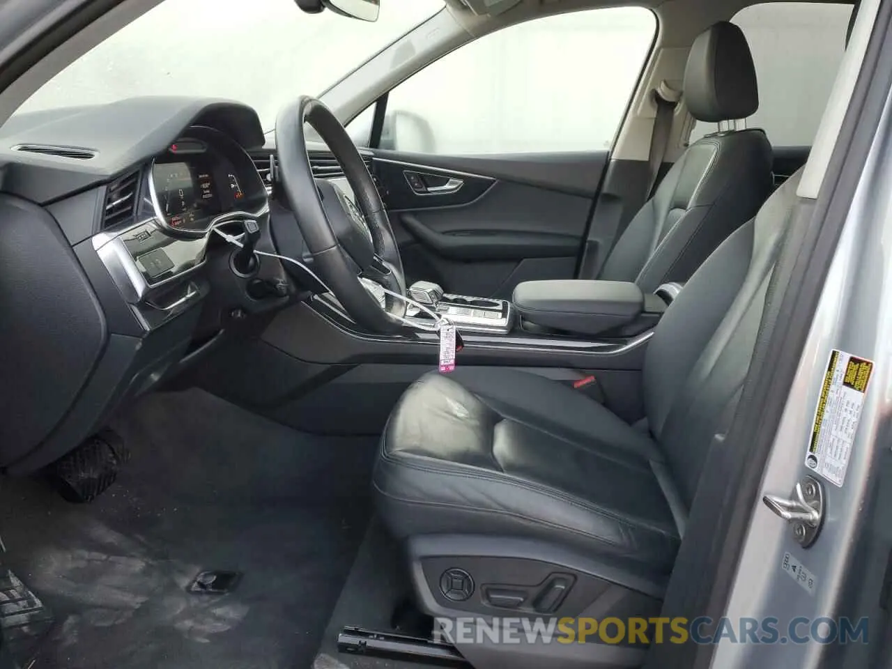 7 Photograph of a damaged car WA1LXBF72ND009432 AUDI Q7 2022