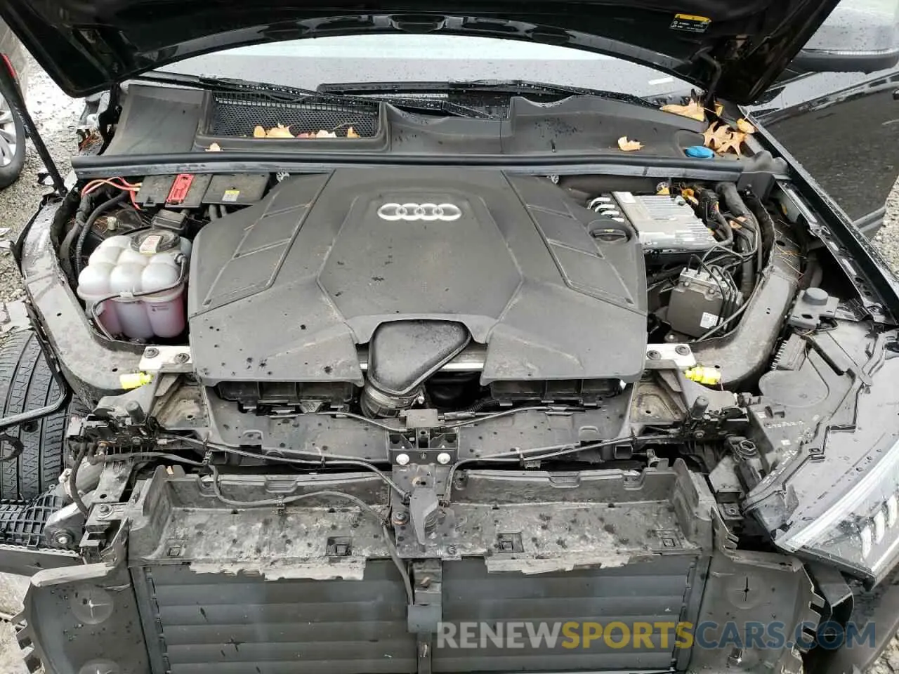 12 Photograph of a damaged car WA1LXBF74ND004300 AUDI Q7 2022