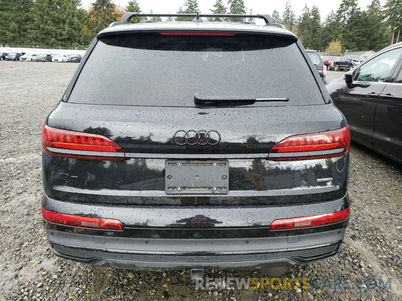 6 Photograph of a damaged car WA1LXBF74ND004300 AUDI Q7 2022