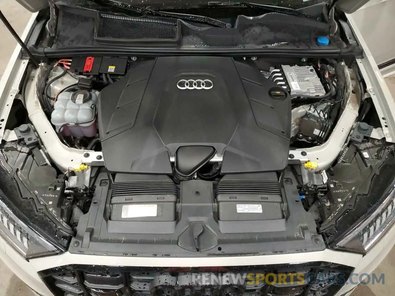 12 Photograph of a damaged car WA1LXBF74ND007908 AUDI Q7 2022