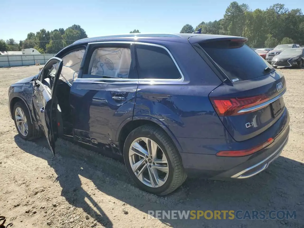 2 Photograph of a damaged car WA1LXBF74ND011411 AUDI Q7 2022
