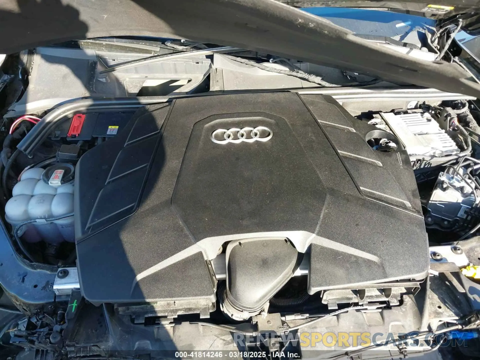 10 Photograph of a damaged car WA1LXBF74ND017516 AUDI Q7 2022