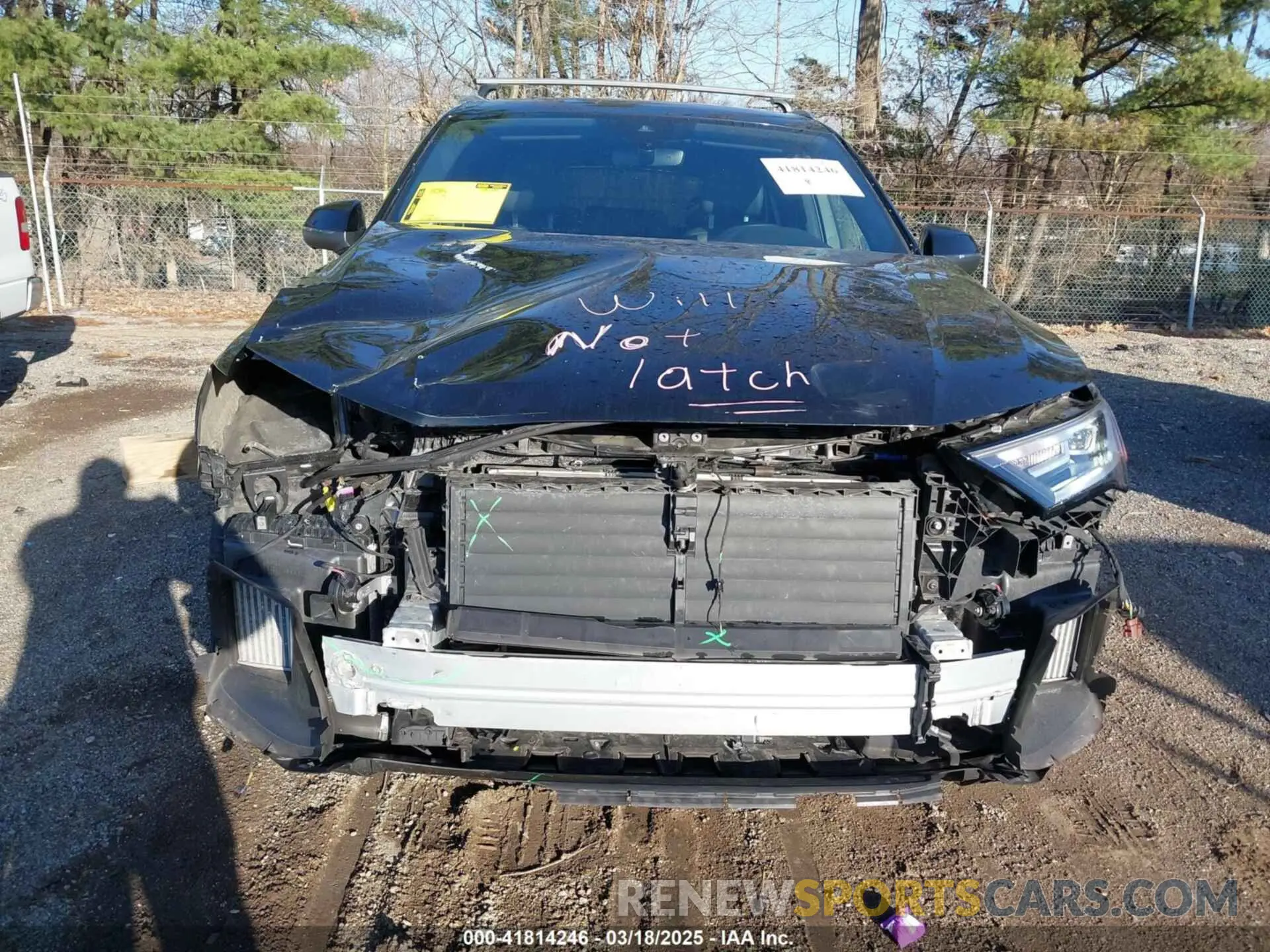 13 Photograph of a damaged car WA1LXBF74ND017516 AUDI Q7 2022