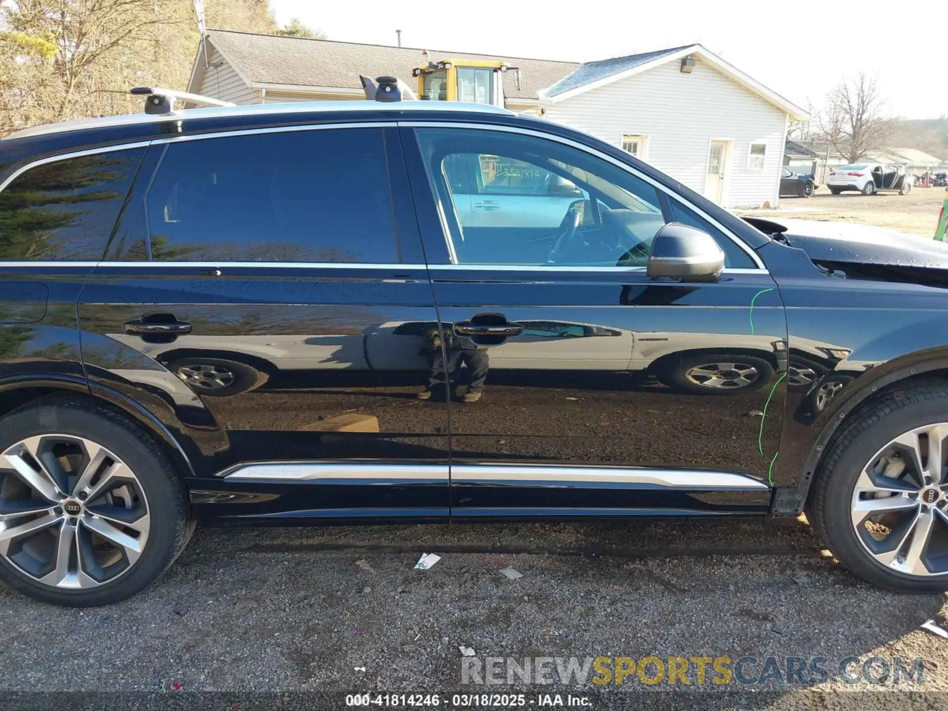 14 Photograph of a damaged car WA1LXBF74ND017516 AUDI Q7 2022