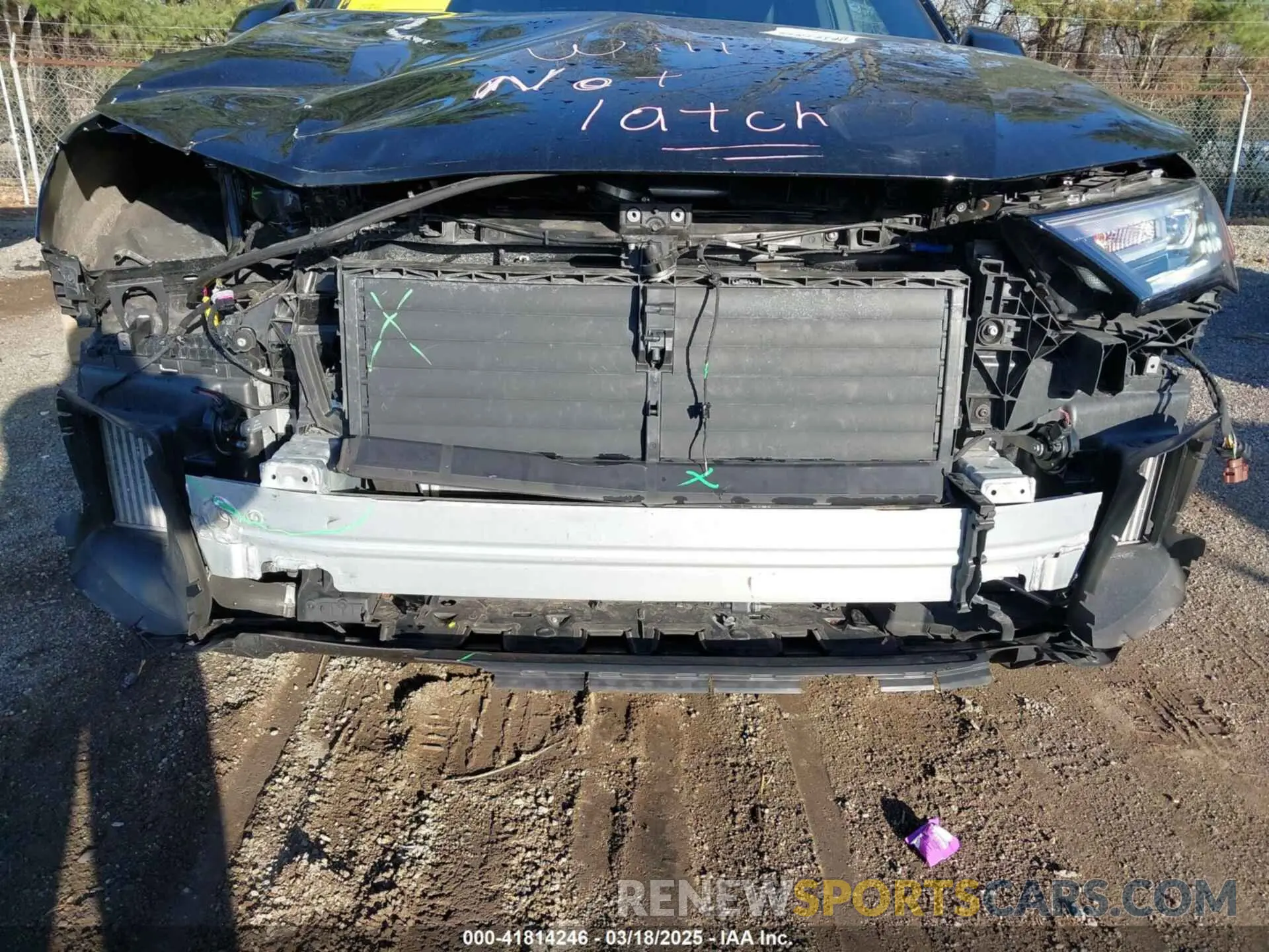 6 Photograph of a damaged car WA1LXBF74ND017516 AUDI Q7 2022