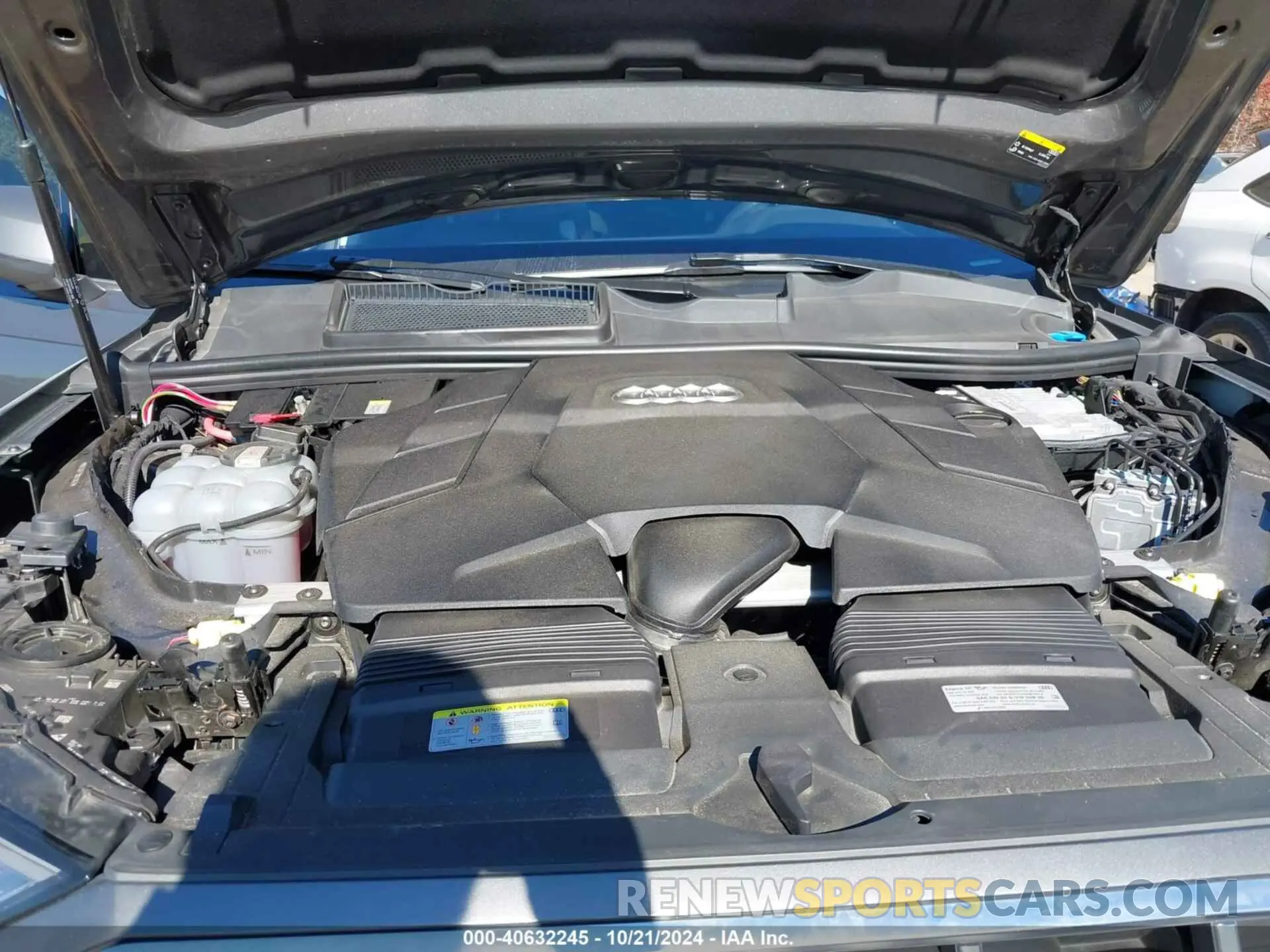 10 Photograph of a damaged car WA1LXBF75ND010641 AUDI Q7 2022