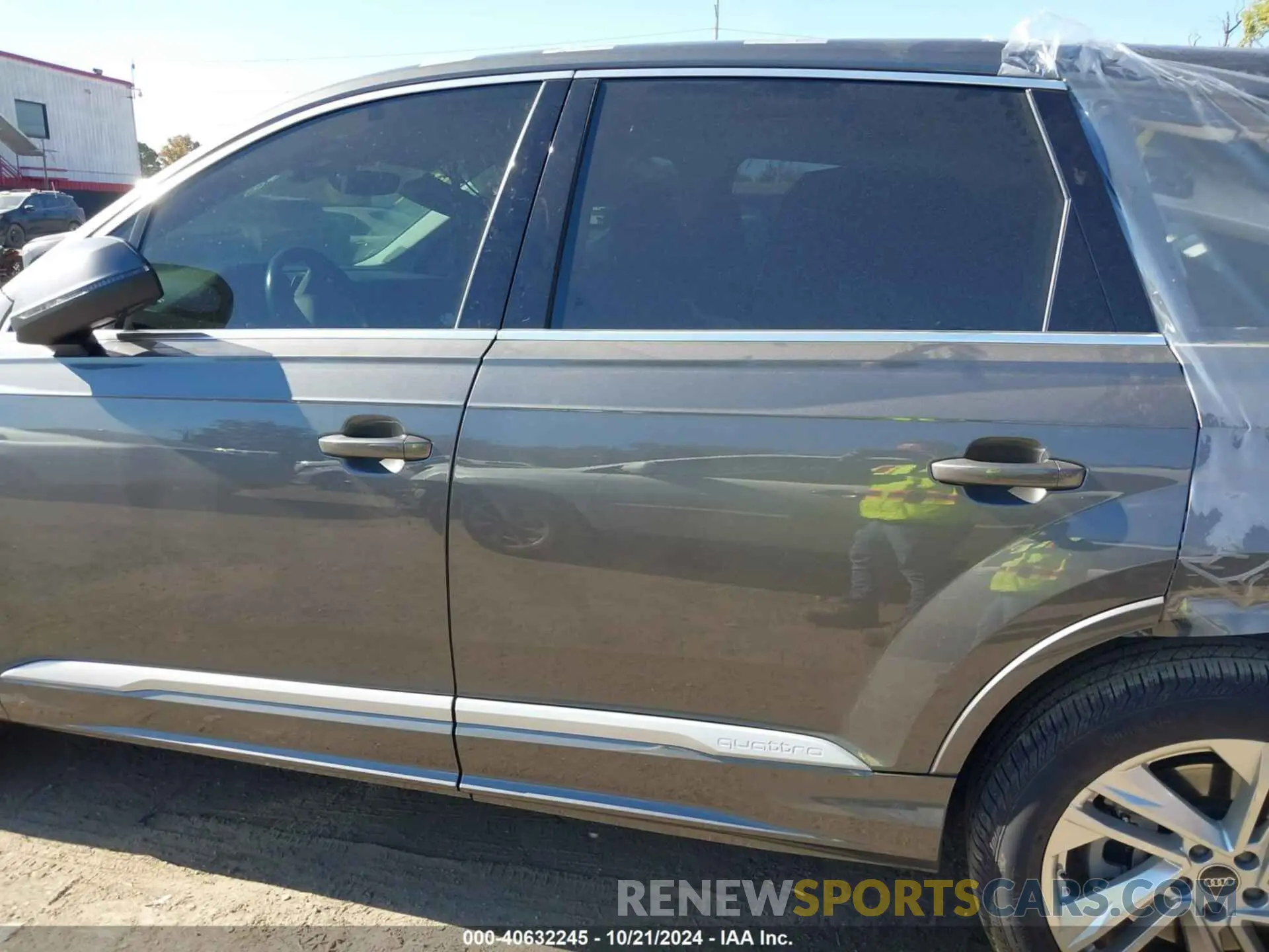 14 Photograph of a damaged car WA1LXBF75ND010641 AUDI Q7 2022