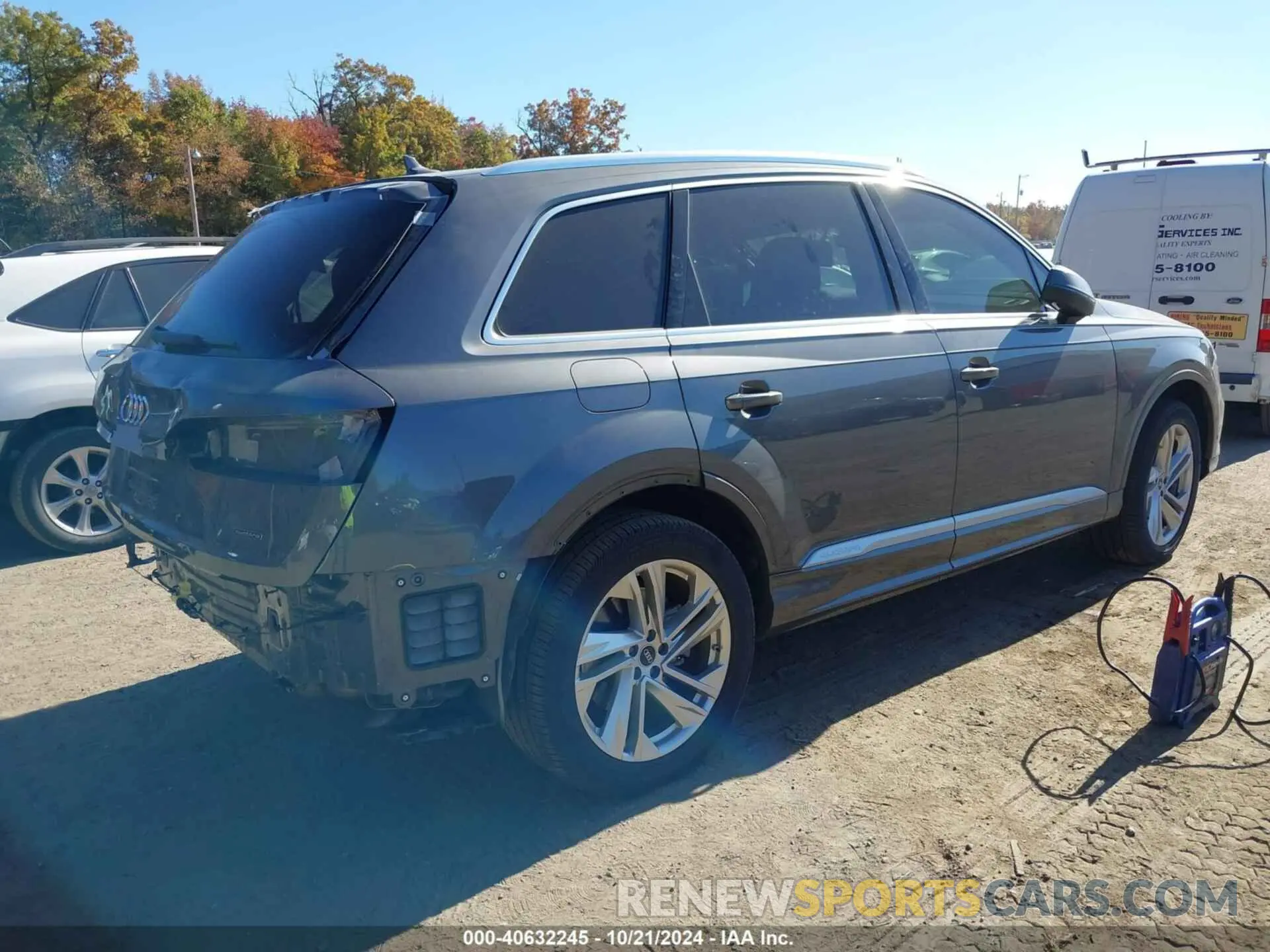 4 Photograph of a damaged car WA1LXBF75ND010641 AUDI Q7 2022