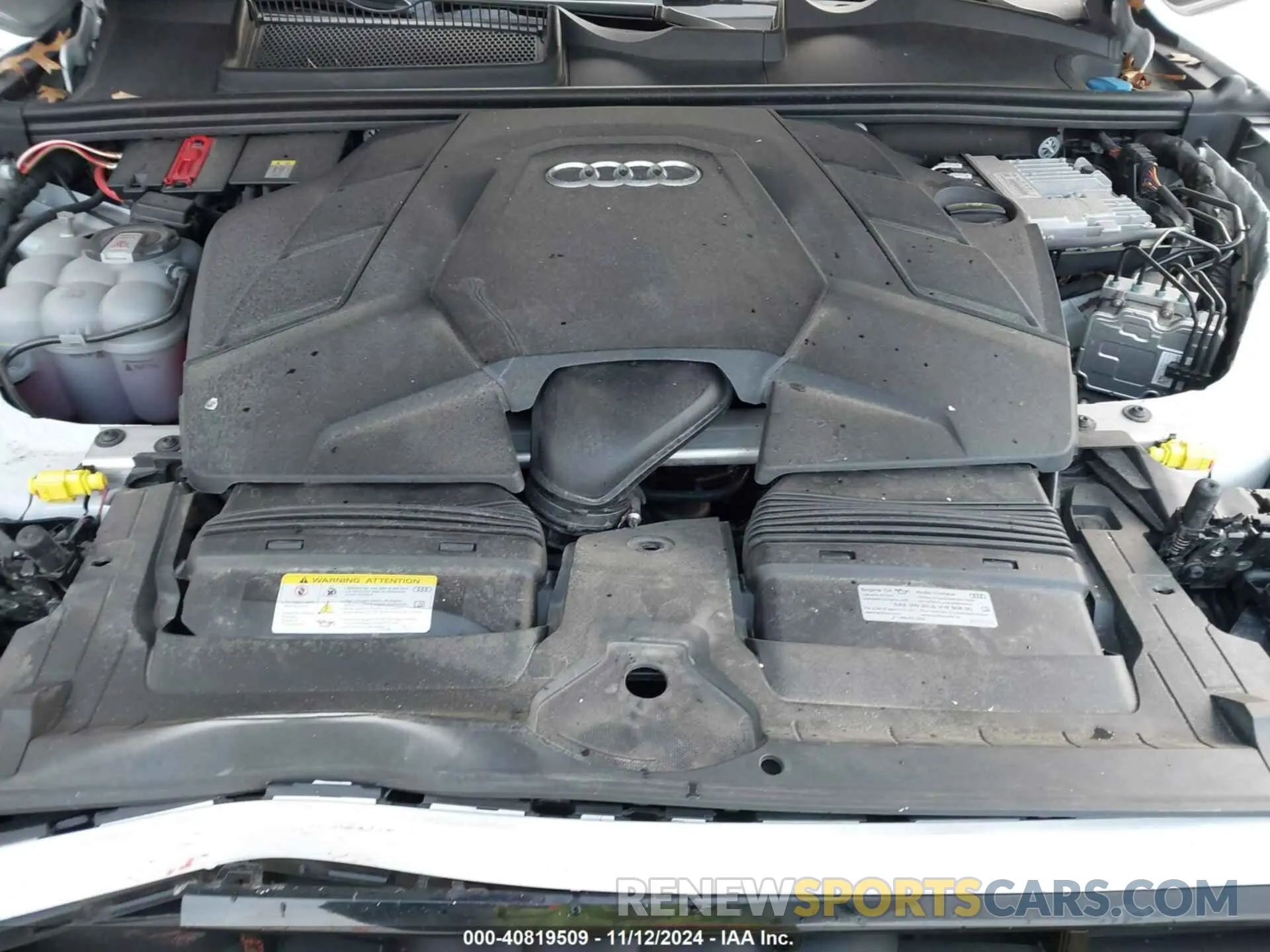 10 Photograph of a damaged car WA1LXBF75ND017721 AUDI Q7 2022