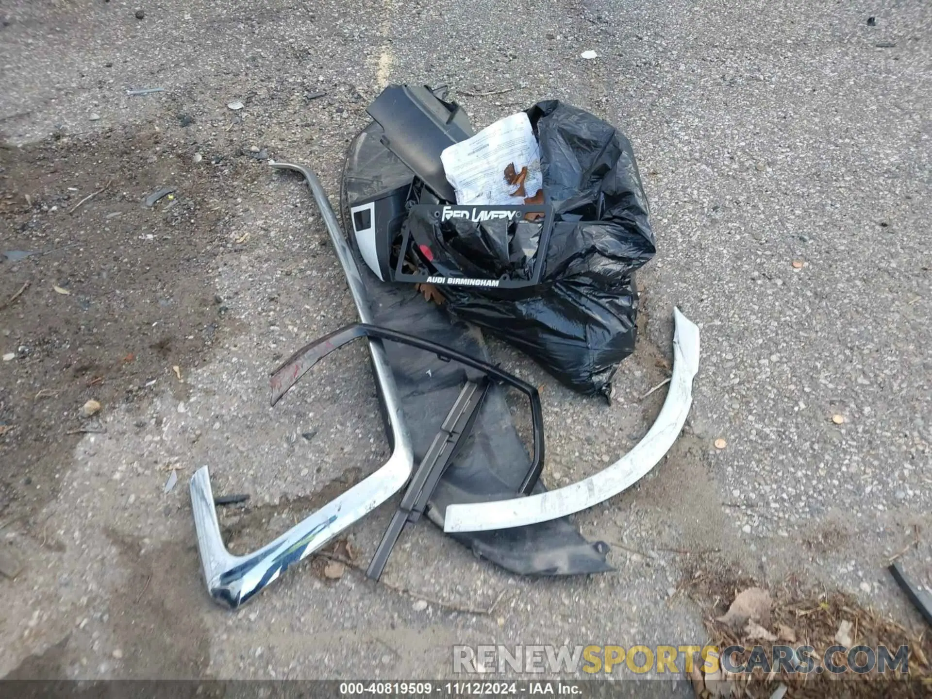 12 Photograph of a damaged car WA1LXBF75ND017721 AUDI Q7 2022
