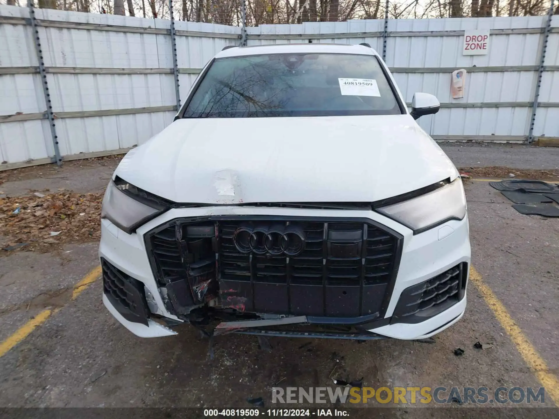 13 Photograph of a damaged car WA1LXBF75ND017721 AUDI Q7 2022