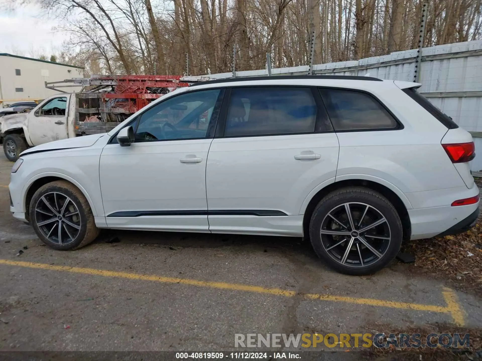 15 Photograph of a damaged car WA1LXBF75ND017721 AUDI Q7 2022