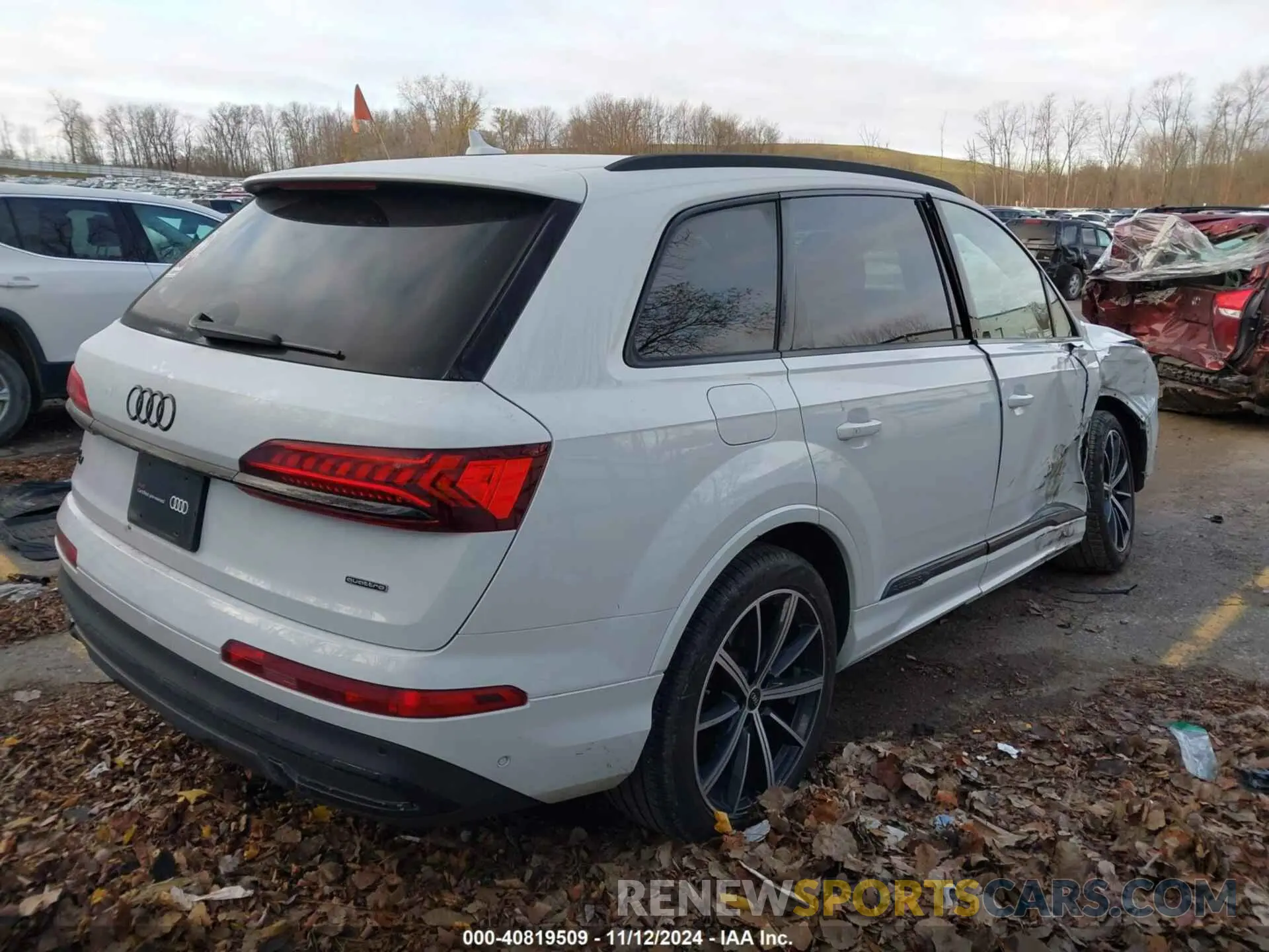 4 Photograph of a damaged car WA1LXBF75ND017721 AUDI Q7 2022