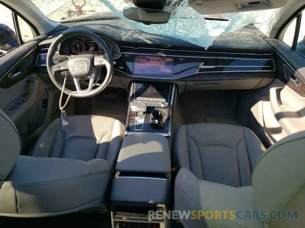 8 Photograph of a damaged car WA1LXBF76ND016075 AUDI Q7 2022
