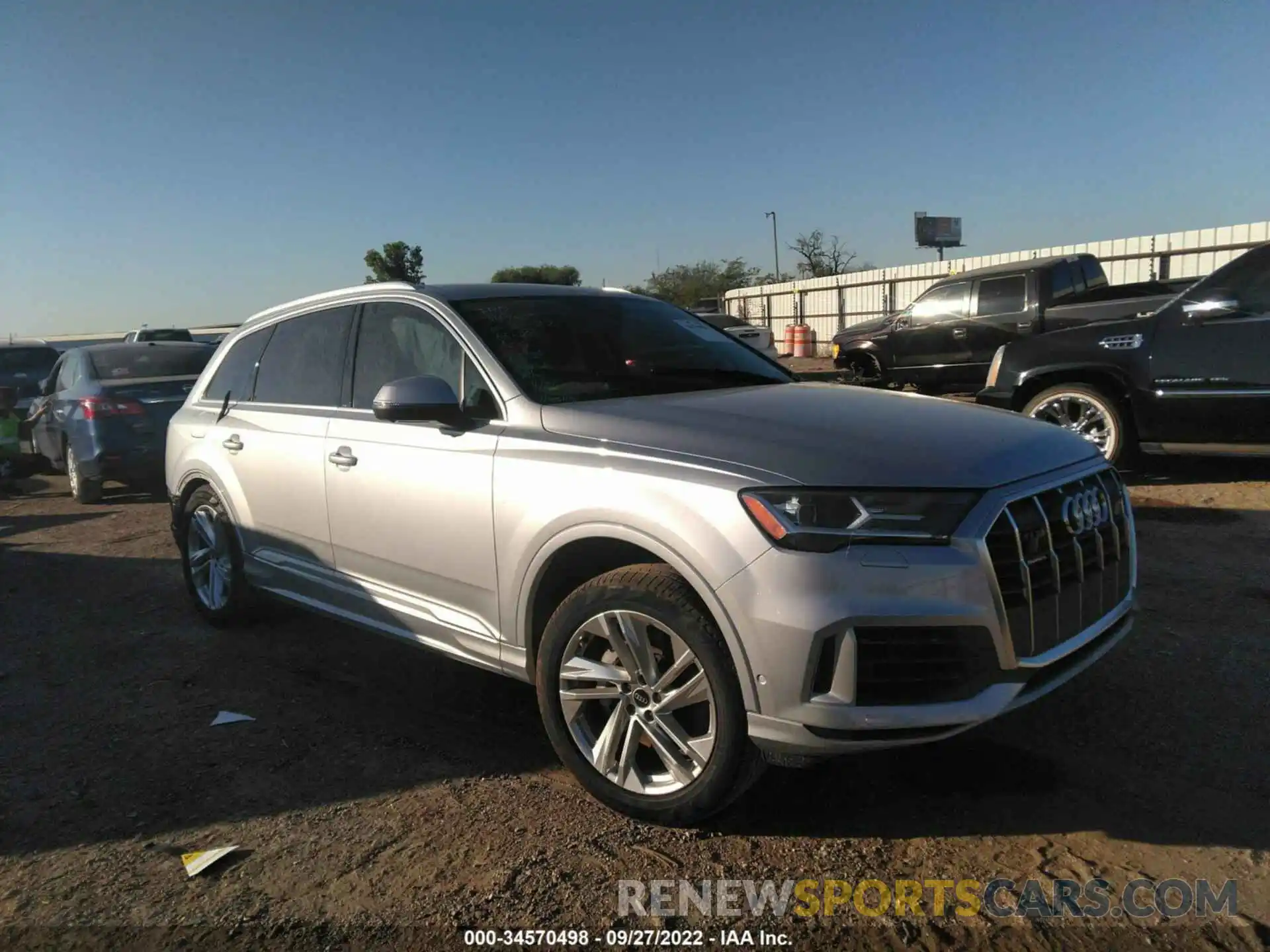 1 Photograph of a damaged car WA1LXBF77ND004386 AUDI Q7 2022