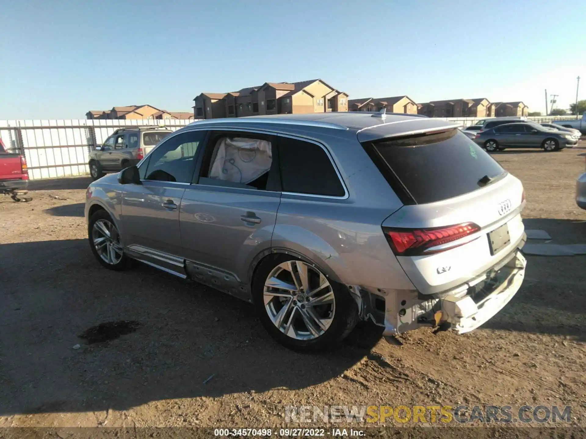 3 Photograph of a damaged car WA1LXBF77ND004386 AUDI Q7 2022