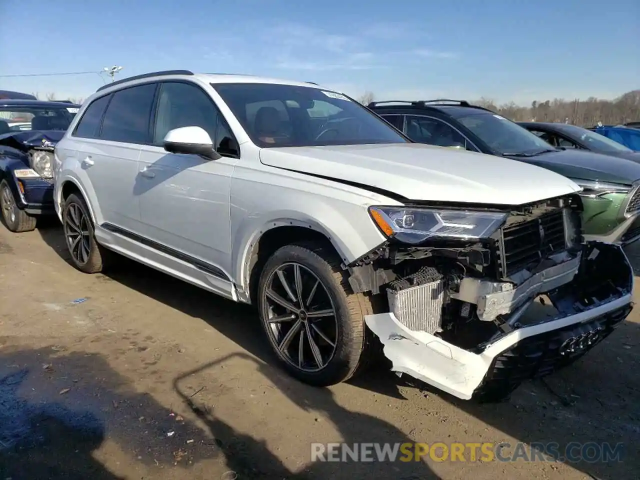 4 Photograph of a damaged car WA1LXBF77ND007675 AUDI Q7 2022