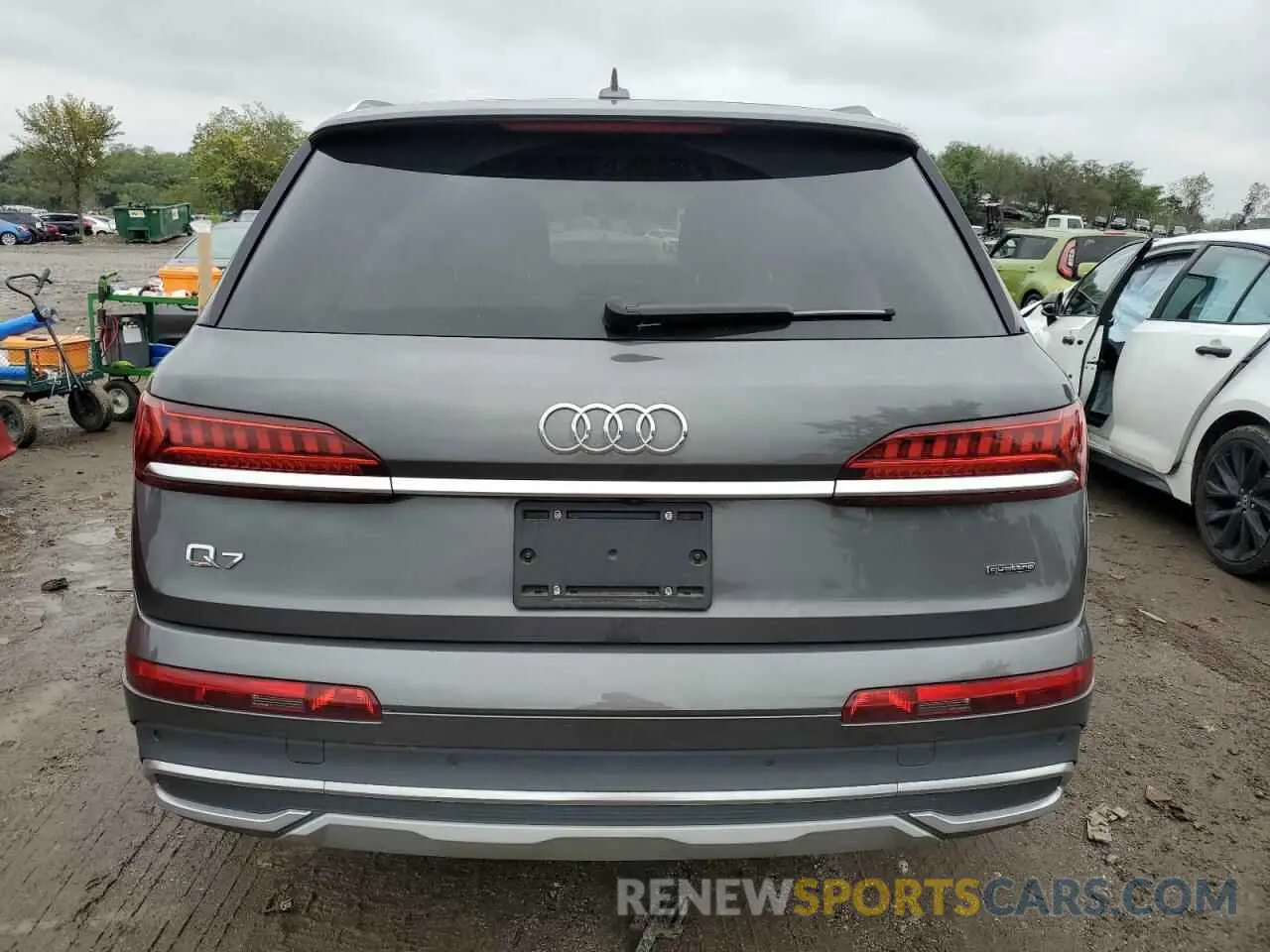 6 Photograph of a damaged car WA1LXBF77ND020393 AUDI Q7 2022