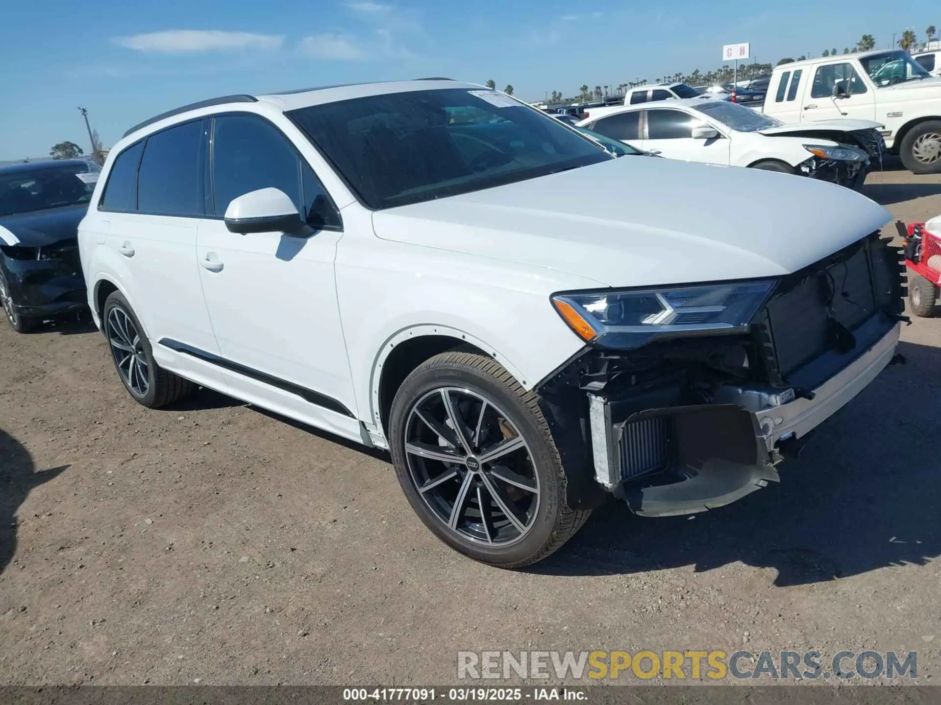 1 Photograph of a damaged car WA1LXBF79ND004082 AUDI Q7 2022