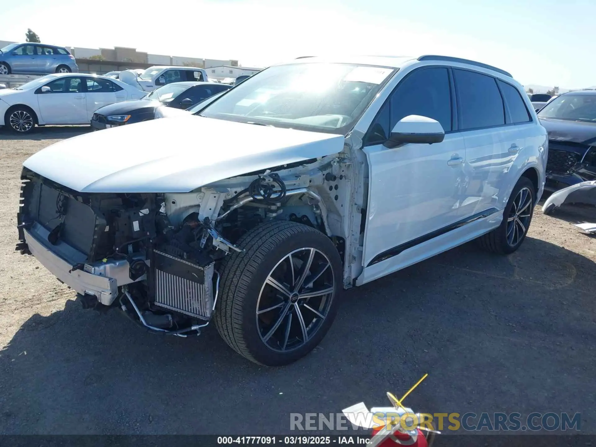 2 Photograph of a damaged car WA1LXBF79ND004082 AUDI Q7 2022