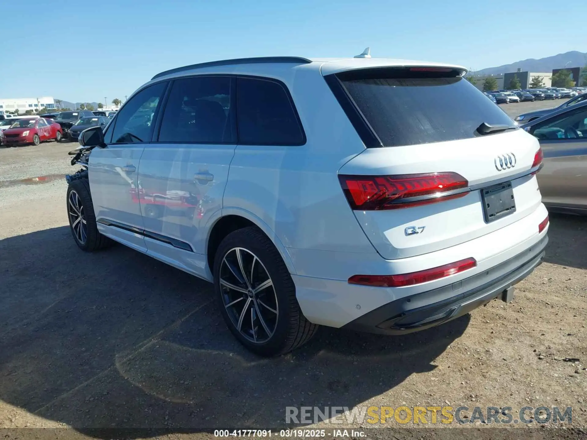 3 Photograph of a damaged car WA1LXBF79ND004082 AUDI Q7 2022