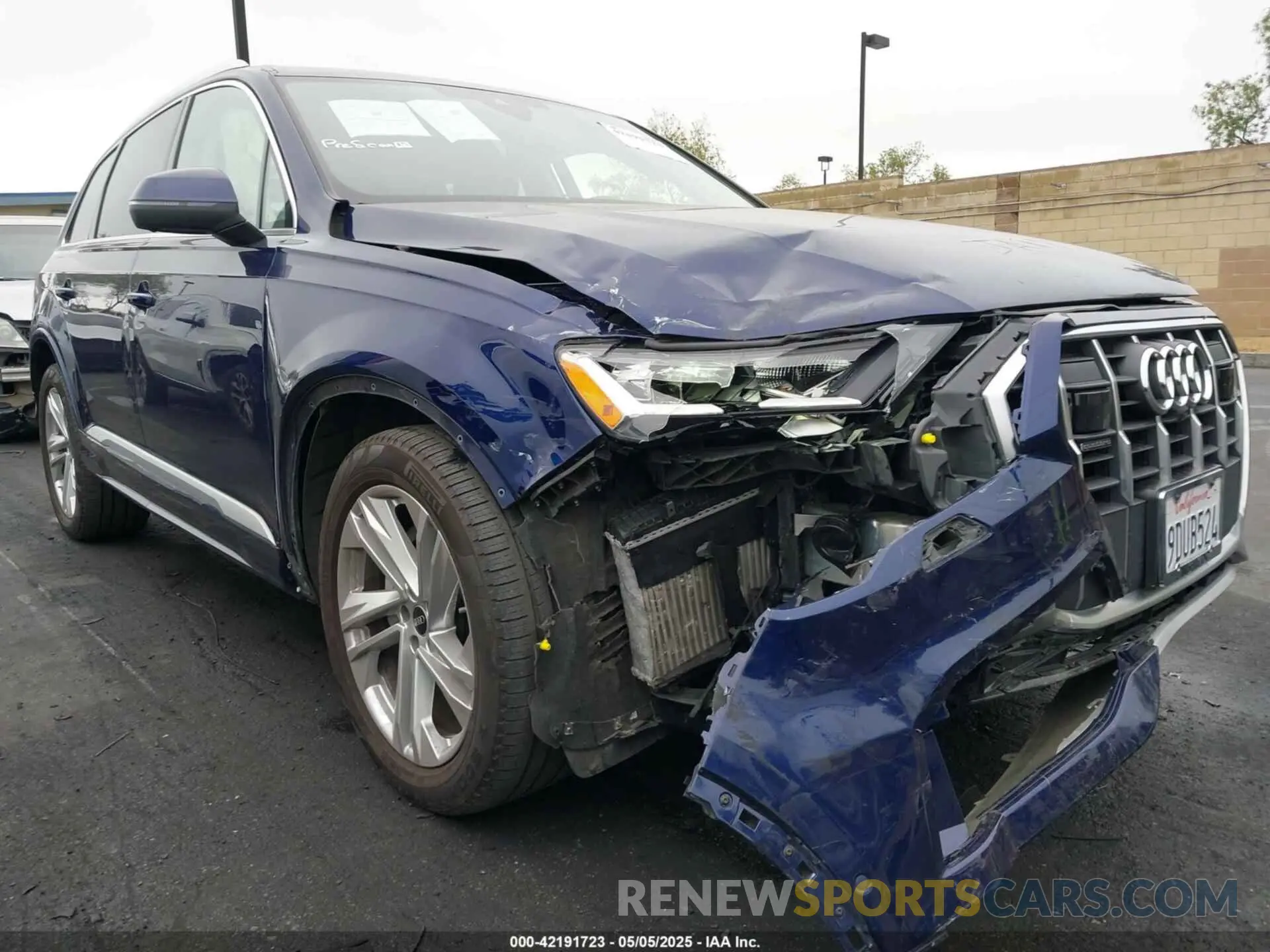 6 Photograph of a damaged car WA1LXBF7XND020534 AUDI Q7 2022