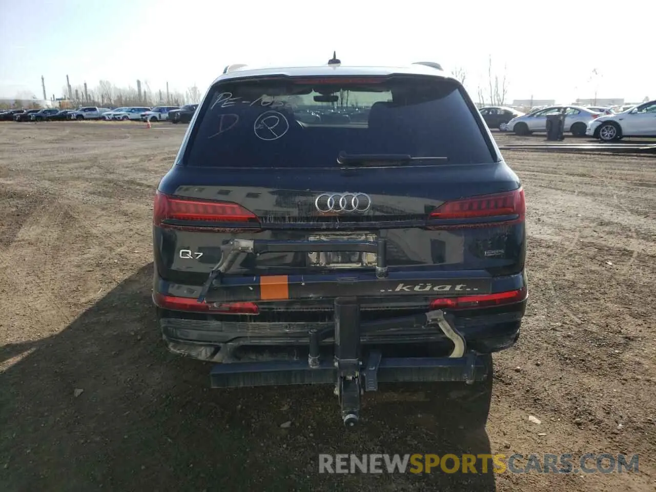 6 Photograph of a damaged car WA1MXBF72ND020001 AUDI Q7 2022
