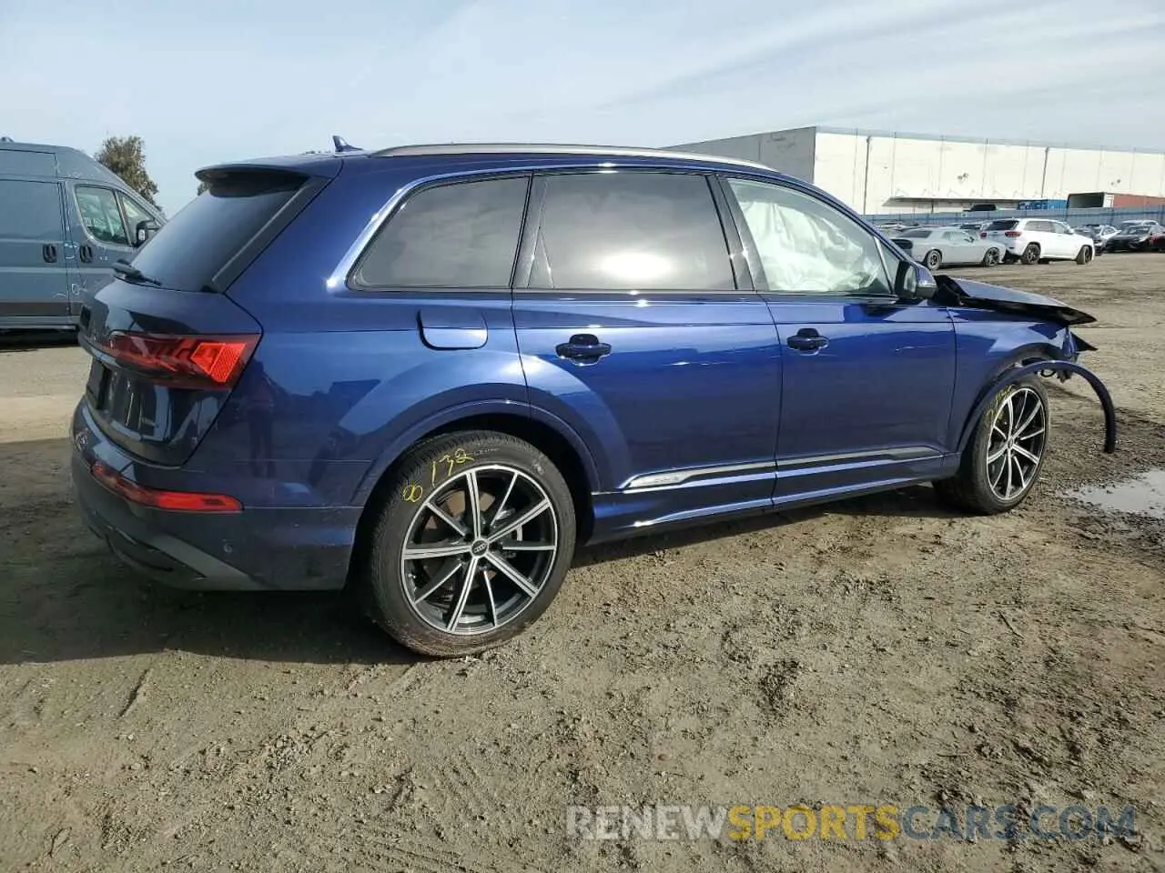 3 Photograph of a damaged car WA1VXBF71ND014341 AUDI Q7 2022