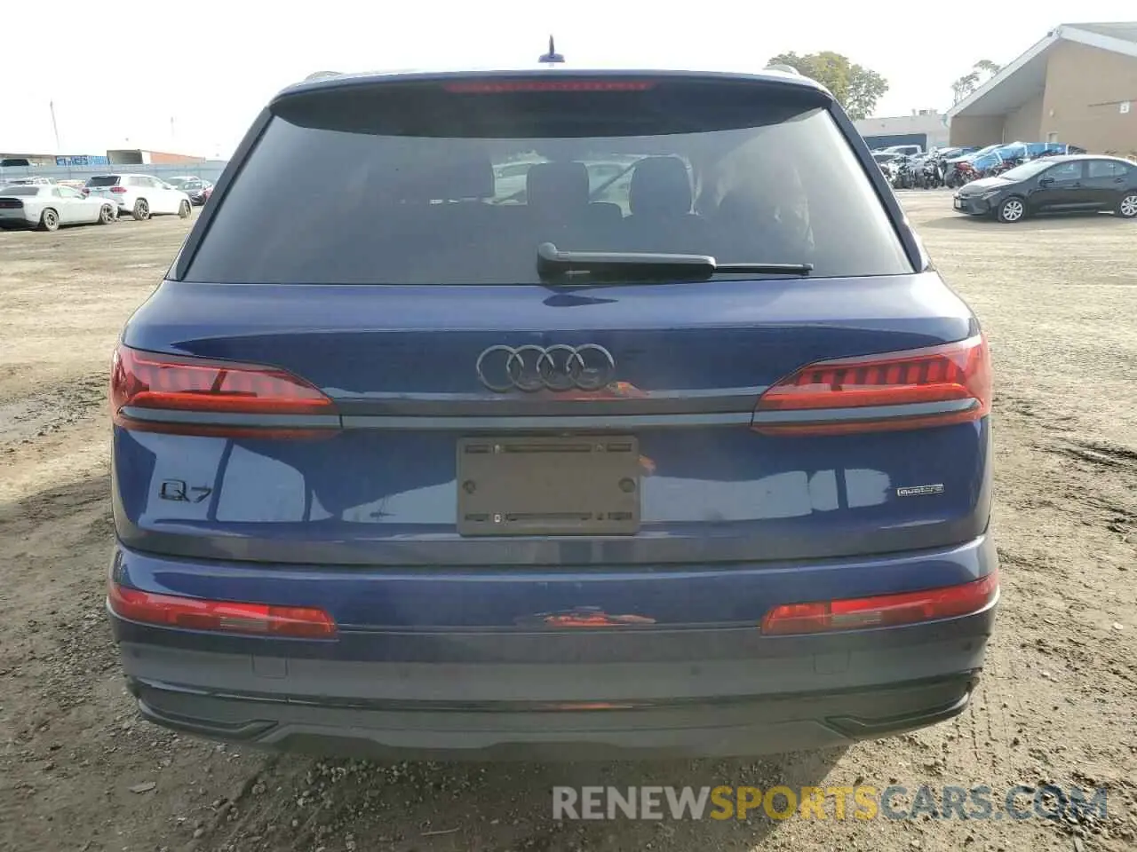 6 Photograph of a damaged car WA1VXBF71ND014341 AUDI Q7 2022
