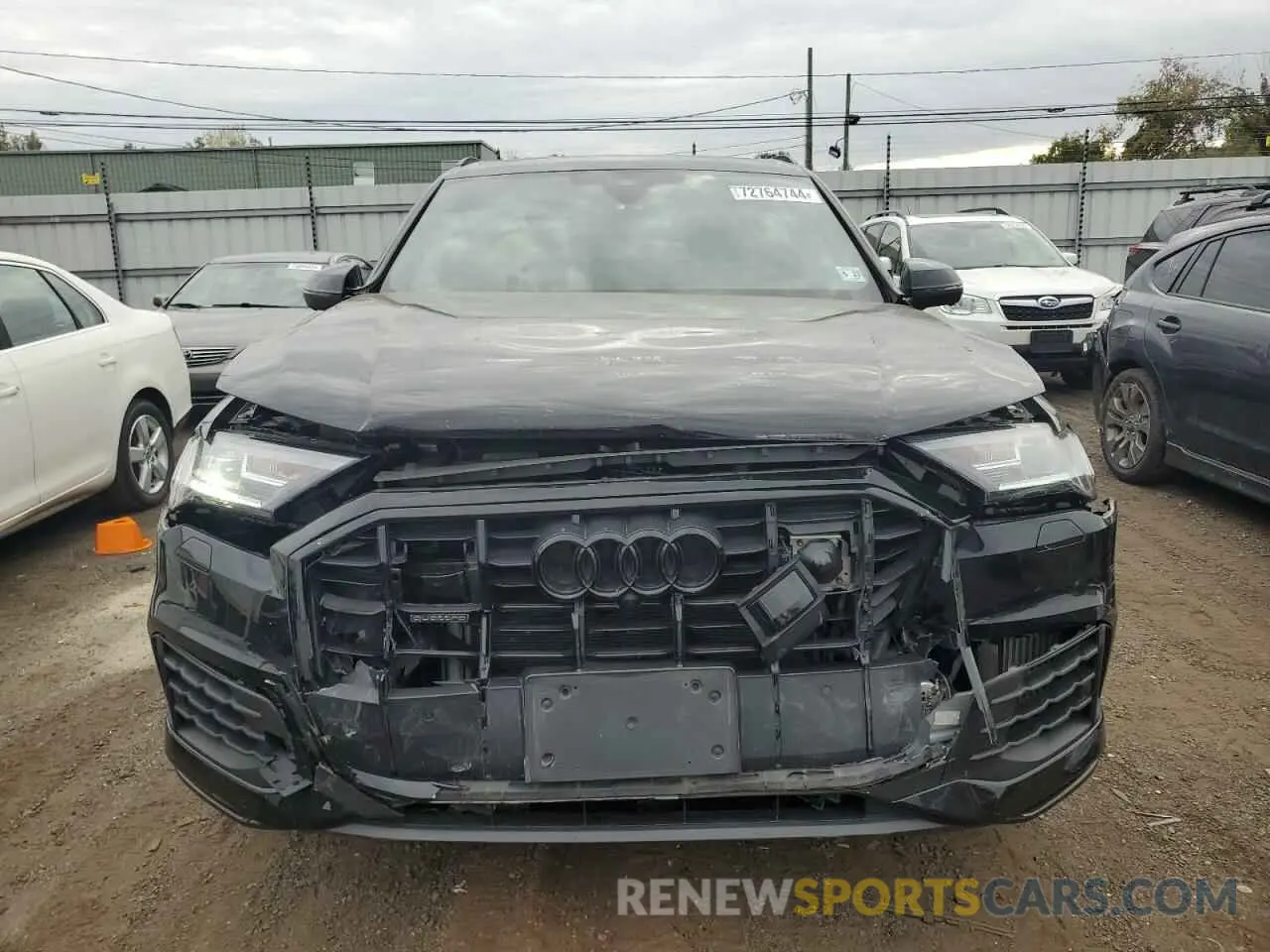 5 Photograph of a damaged car WA1VXBF72ND013487 AUDI Q7 2022