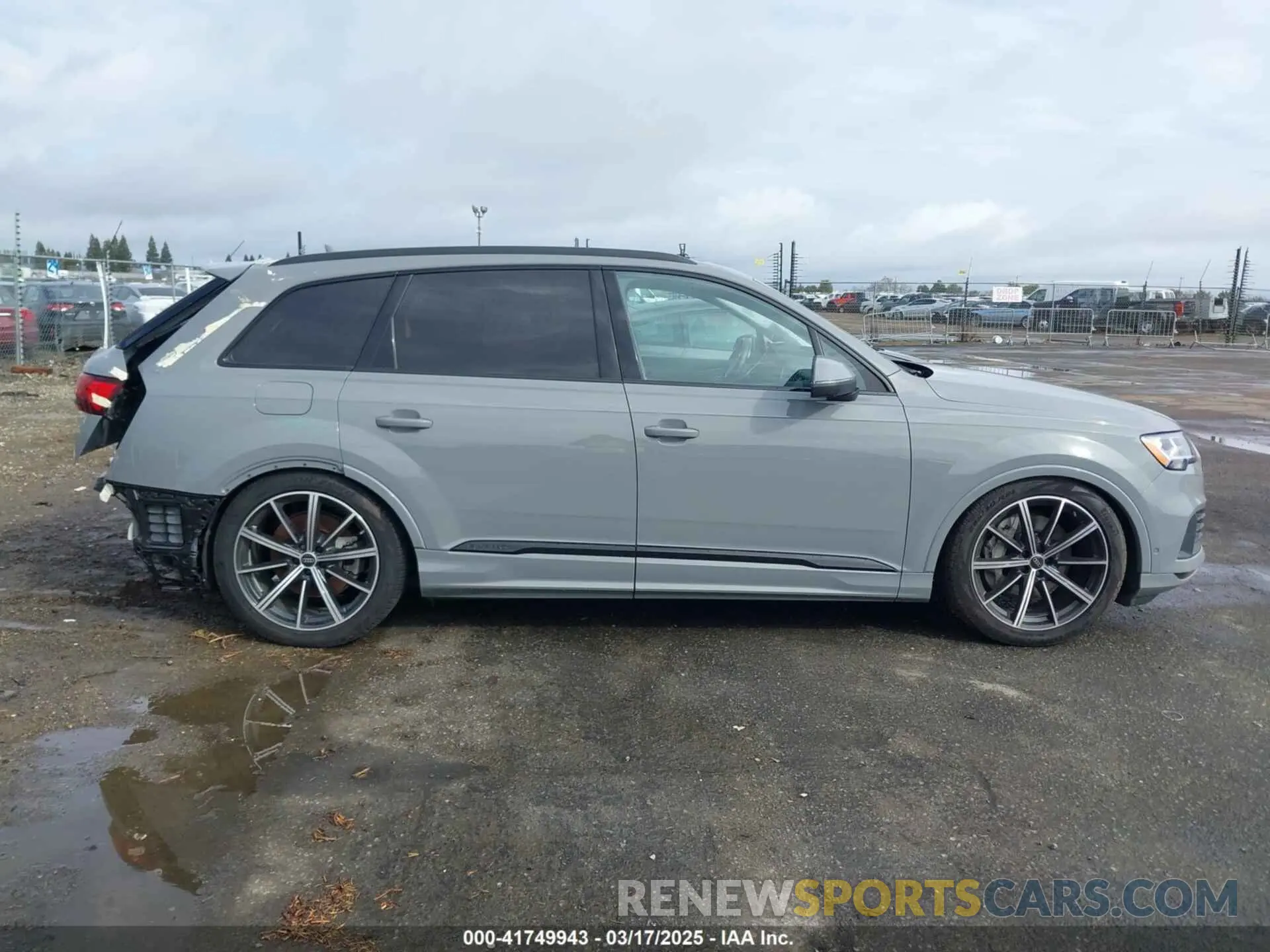14 Photograph of a damaged car WA1VXBF79ND019948 AUDI Q7 2022