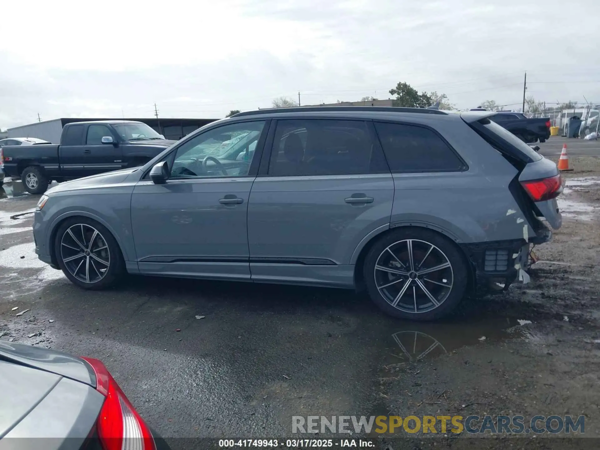 15 Photograph of a damaged car WA1VXBF79ND019948 AUDI Q7 2022