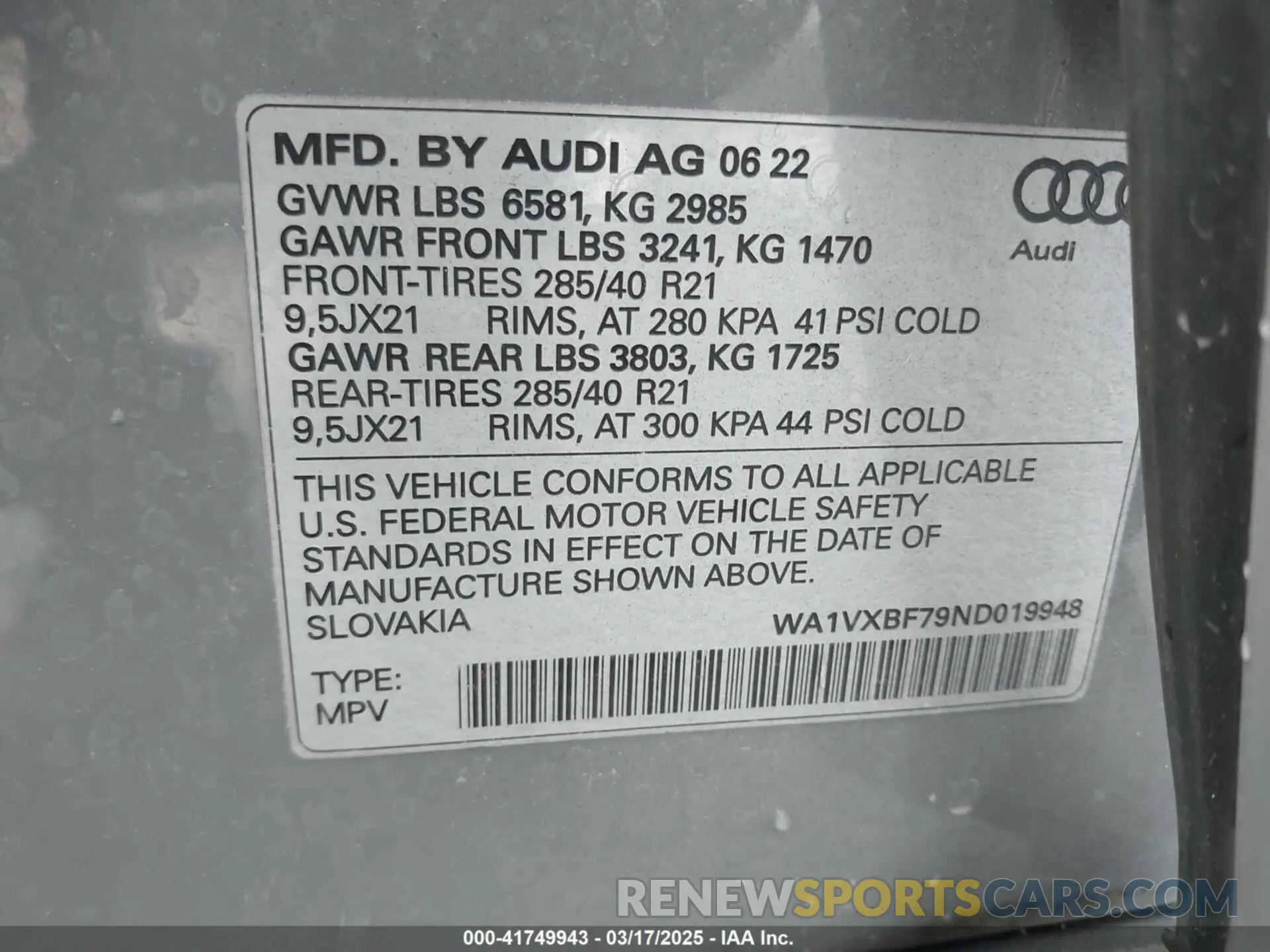 9 Photograph of a damaged car WA1VXBF79ND019948 AUDI Q7 2022