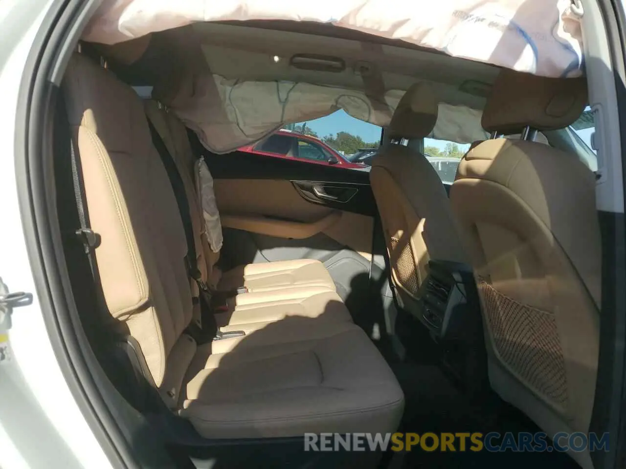 10 Photograph of a damaged car WA1ACBF77PD029360 AUDI Q7 2023
