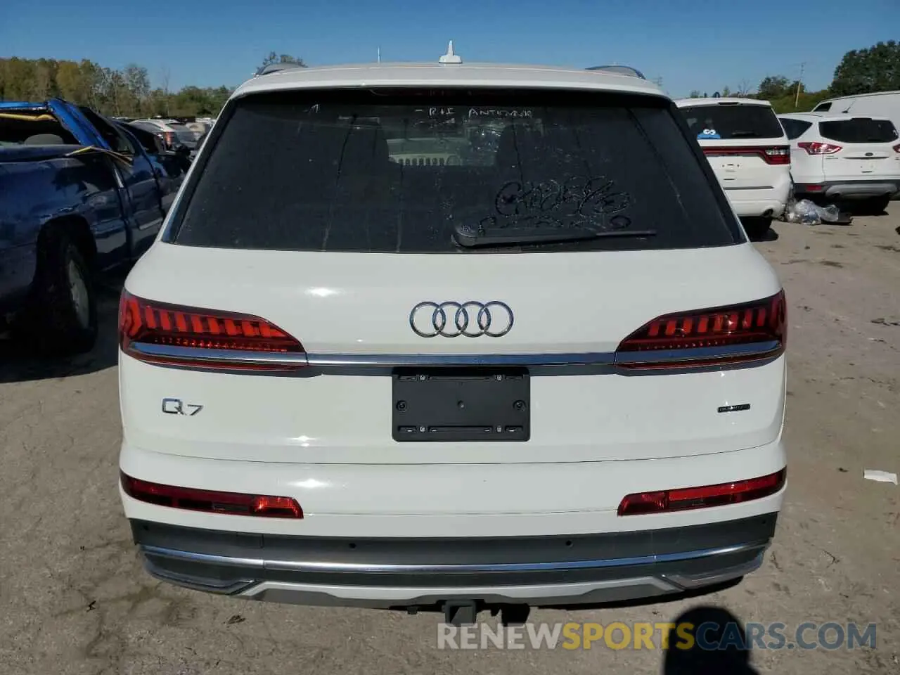6 Photograph of a damaged car WA1ACBF79PD013287 AUDI Q7 2023