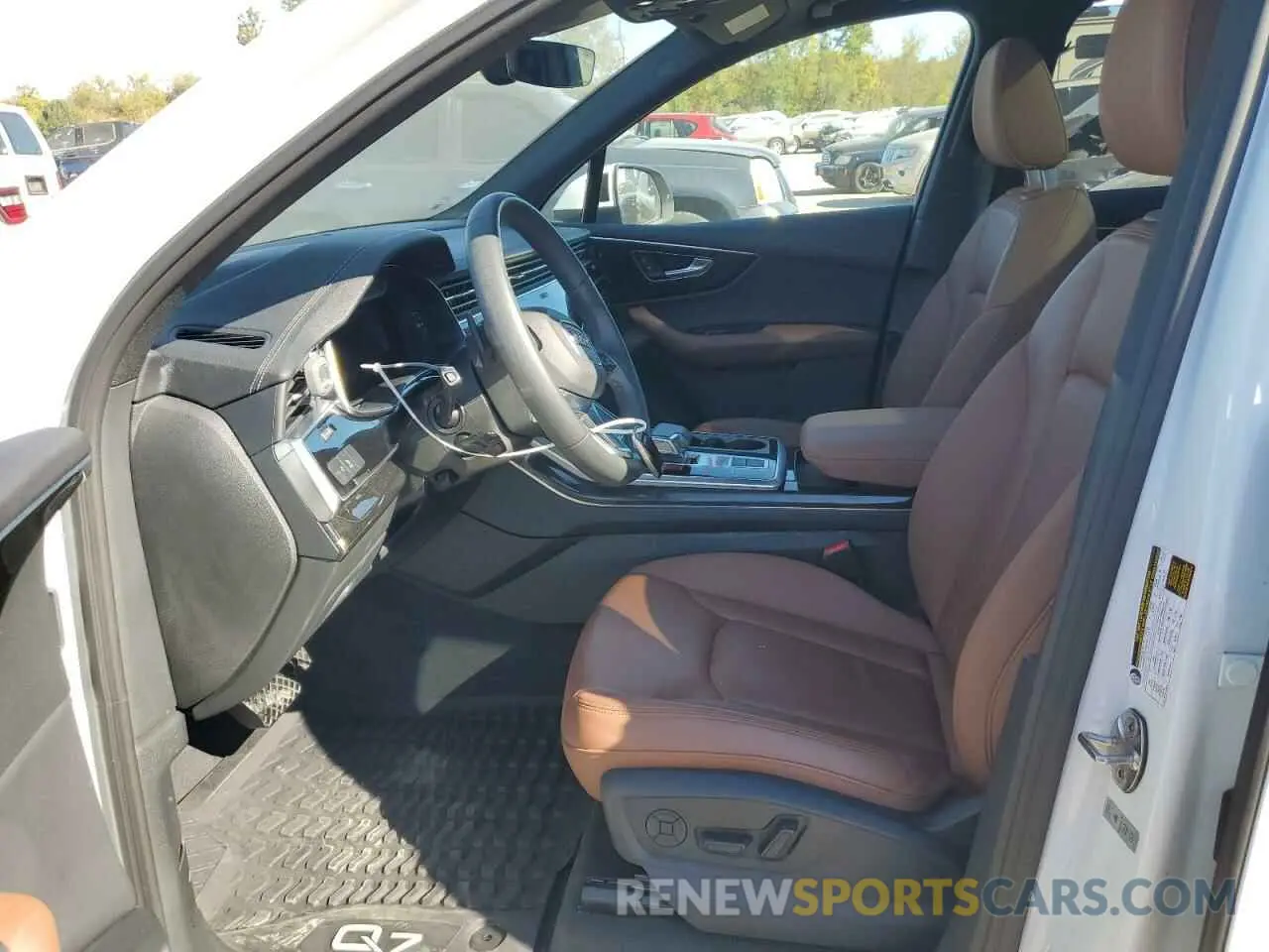 7 Photograph of a damaged car WA1ACBF79PD013287 AUDI Q7 2023