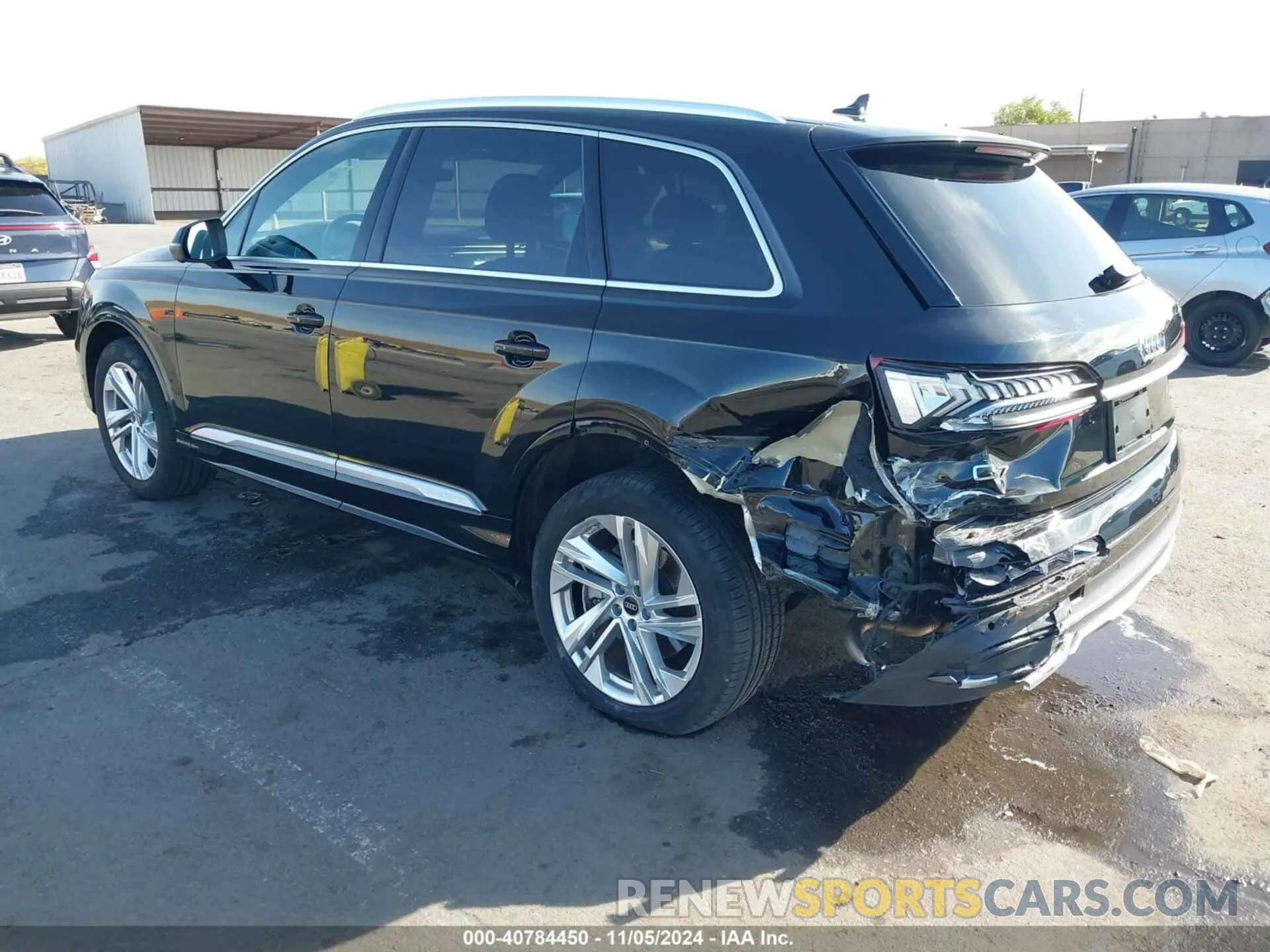 3 Photograph of a damaged car WA1ACBF7XPD014240 AUDI Q7 2023