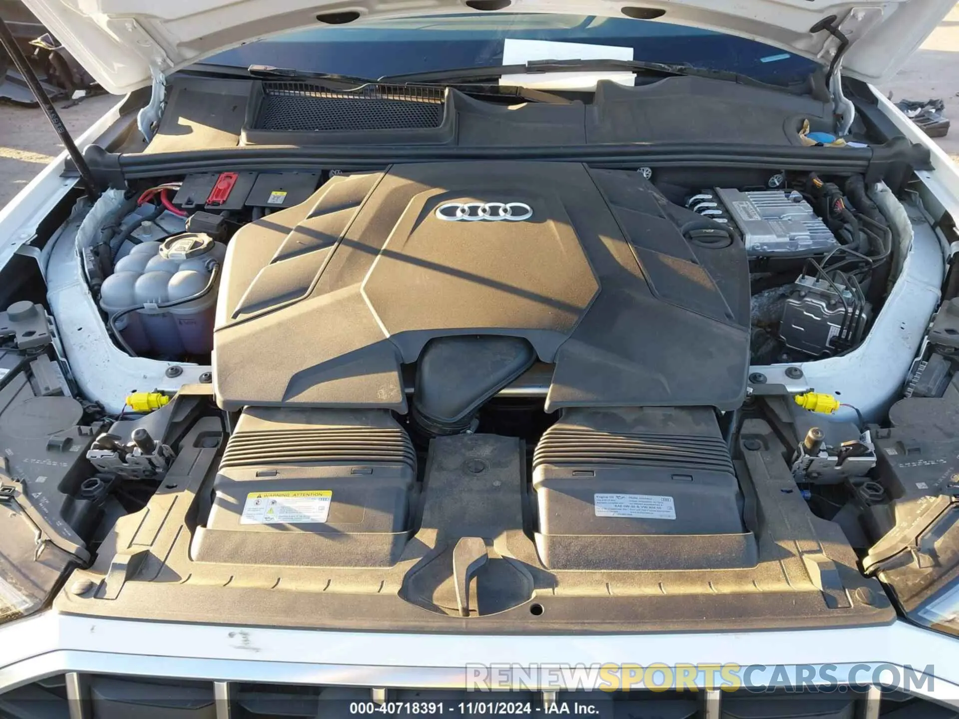 10 Photograph of a damaged car WA1AXBF70PD017877 AUDI Q7 2023