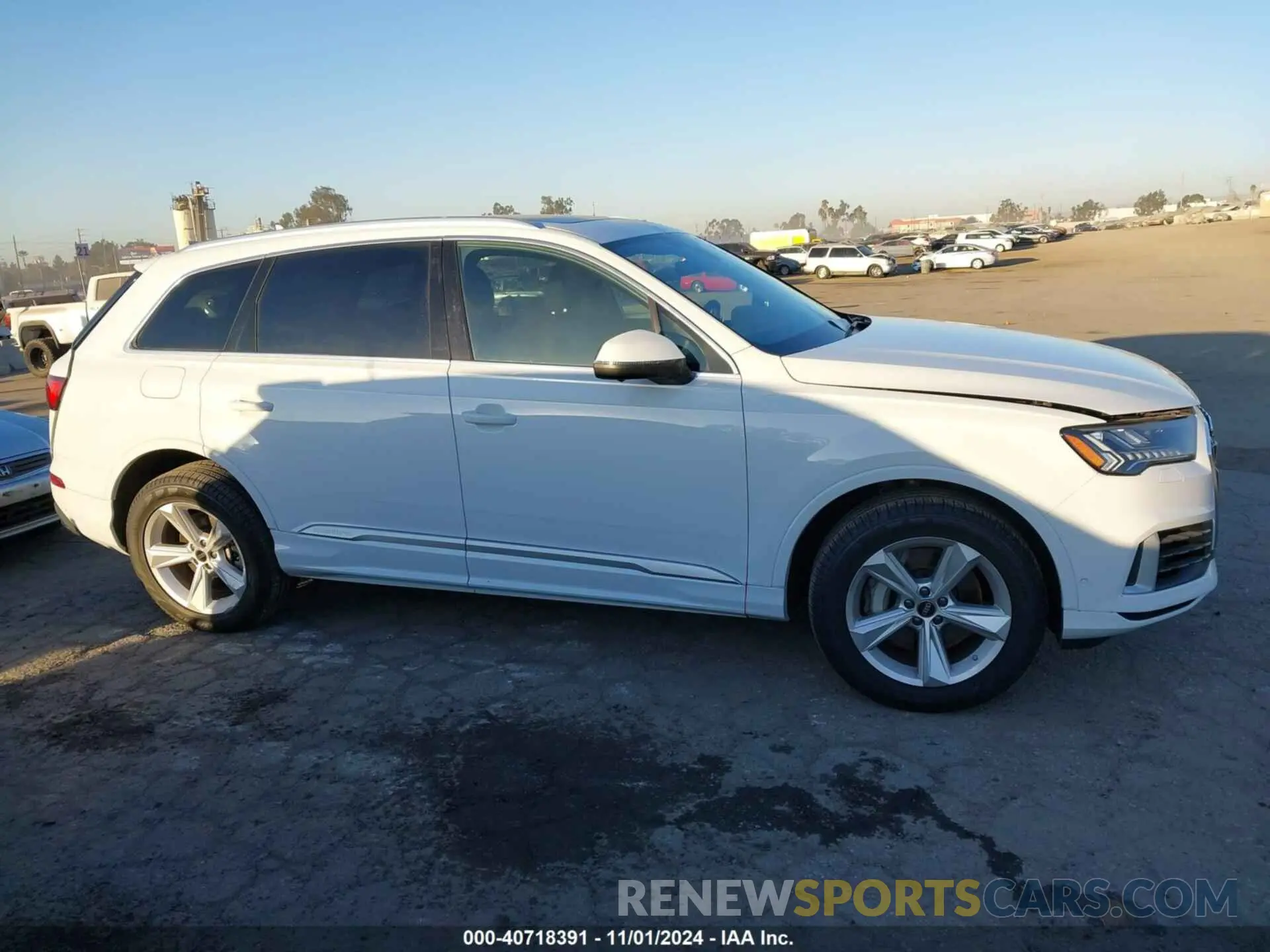 14 Photograph of a damaged car WA1AXBF70PD017877 AUDI Q7 2023
