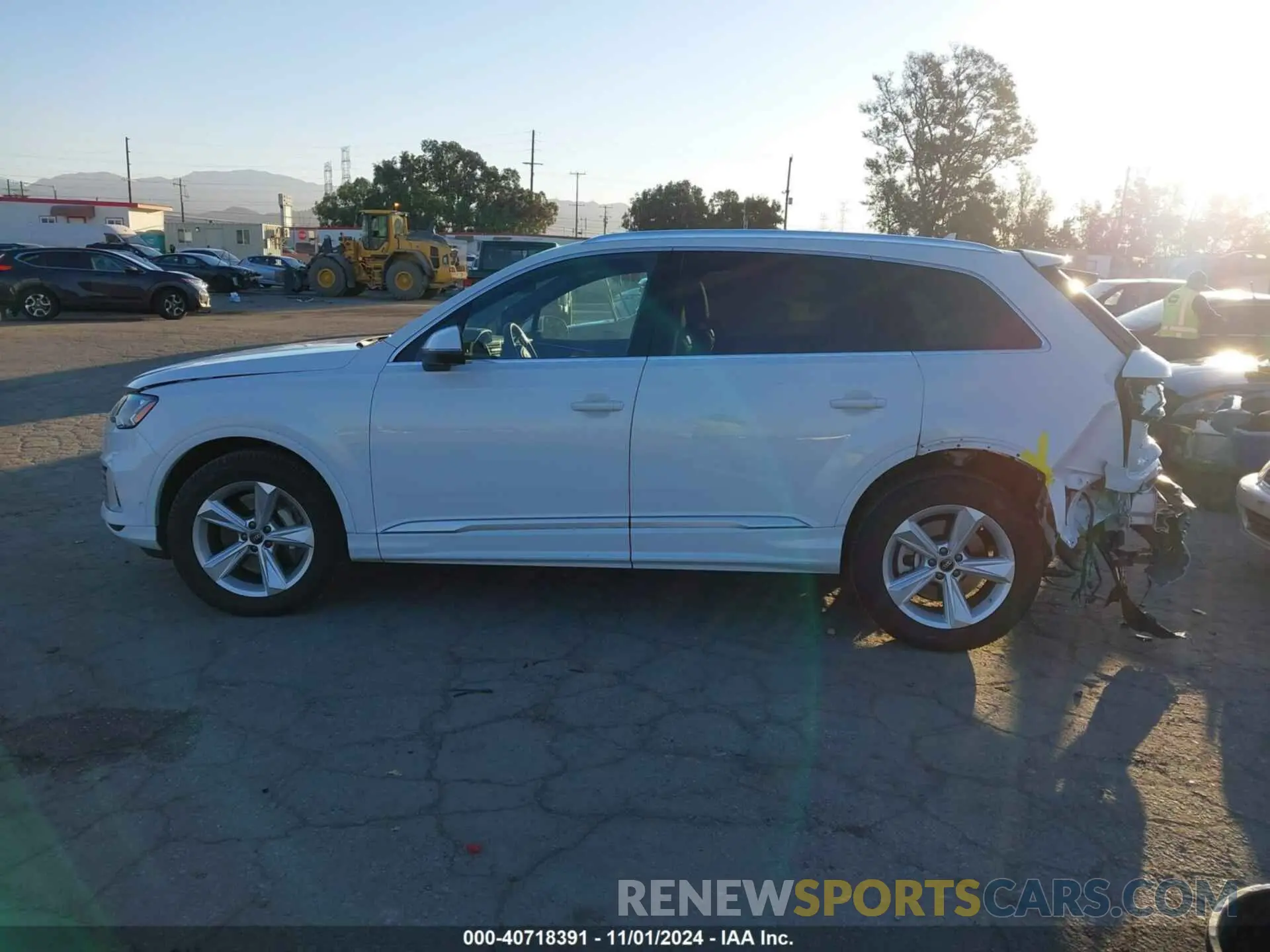 15 Photograph of a damaged car WA1AXBF70PD017877 AUDI Q7 2023