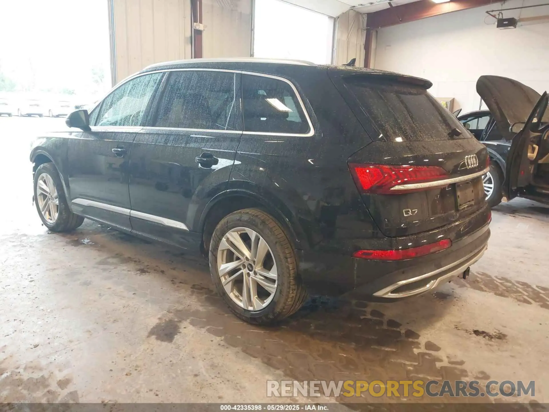 3 Photograph of a damaged car WA1AXBF73PD000720 AUDI Q7 2023