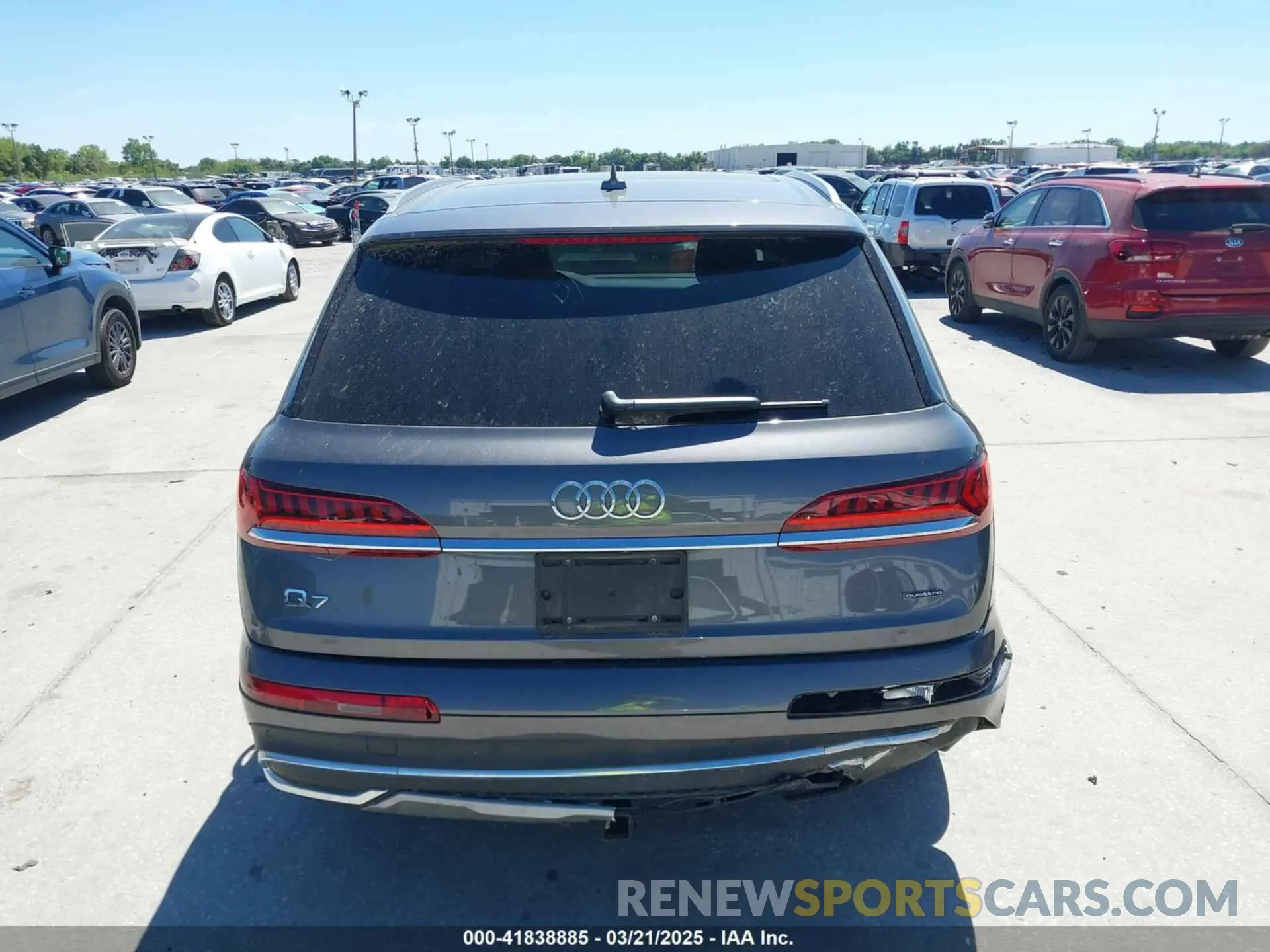 16 Photograph of a damaged car WA1AXBF76PD025384 AUDI Q7 2023