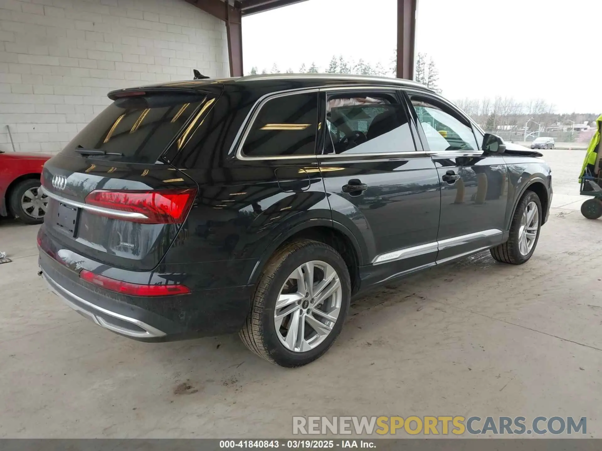 4 Photograph of a damaged car WA1AXBF77PD014684 AUDI Q7 2023