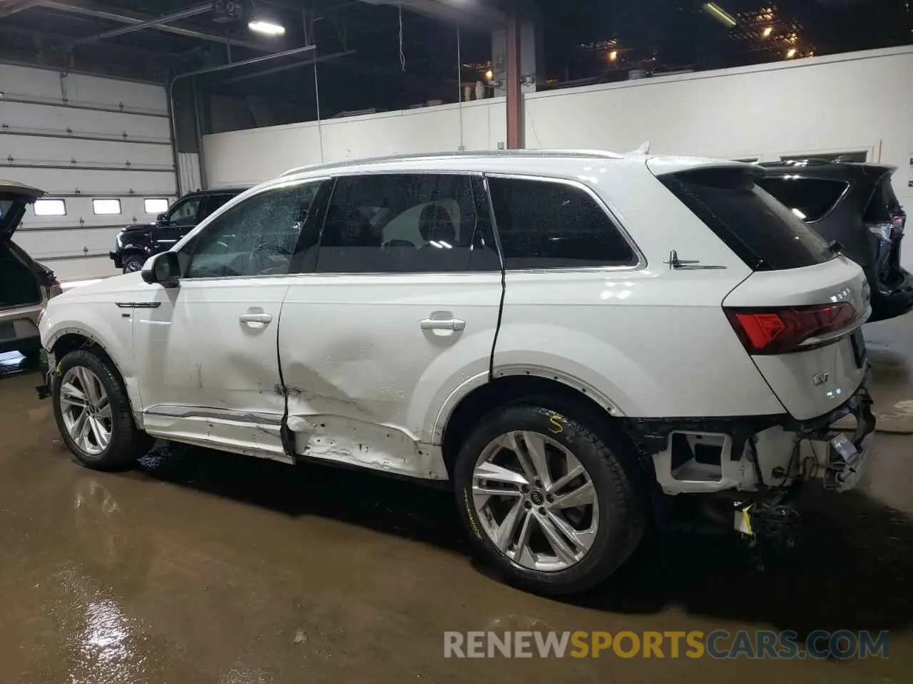 2 Photograph of a damaged car WA1AXBF78PD001698 AUDI Q7 2023