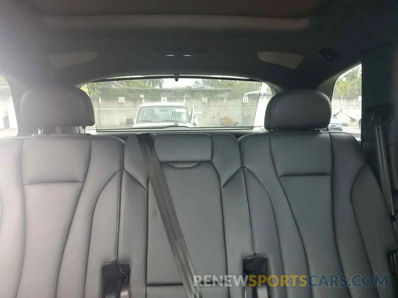 10 Photograph of a damaged car WA1LCBF71PD023112 AUDI Q7 2023